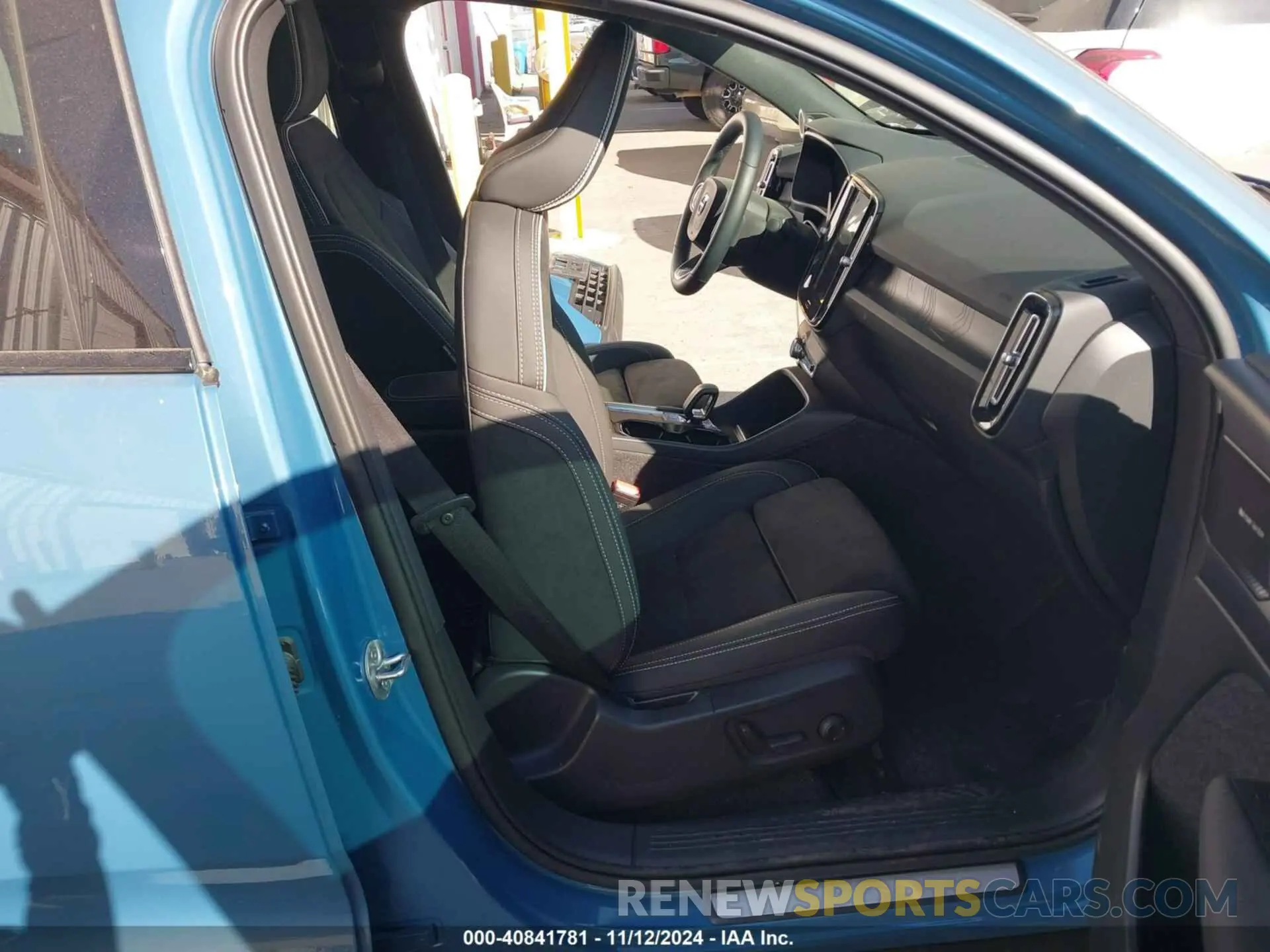 5 Photograph of a damaged car YV4ED3GM9P2028900 VOLVO C40 RECHARGE PURE ELECTRIC 2023