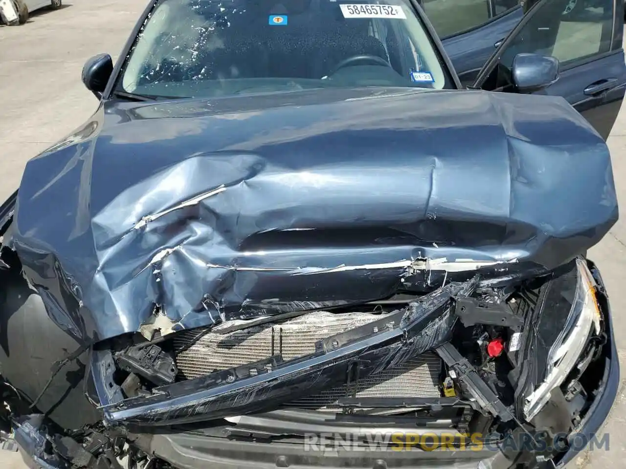 7 Photograph of a damaged car 7JR102FK0KG004943 VOLVO S60 2019