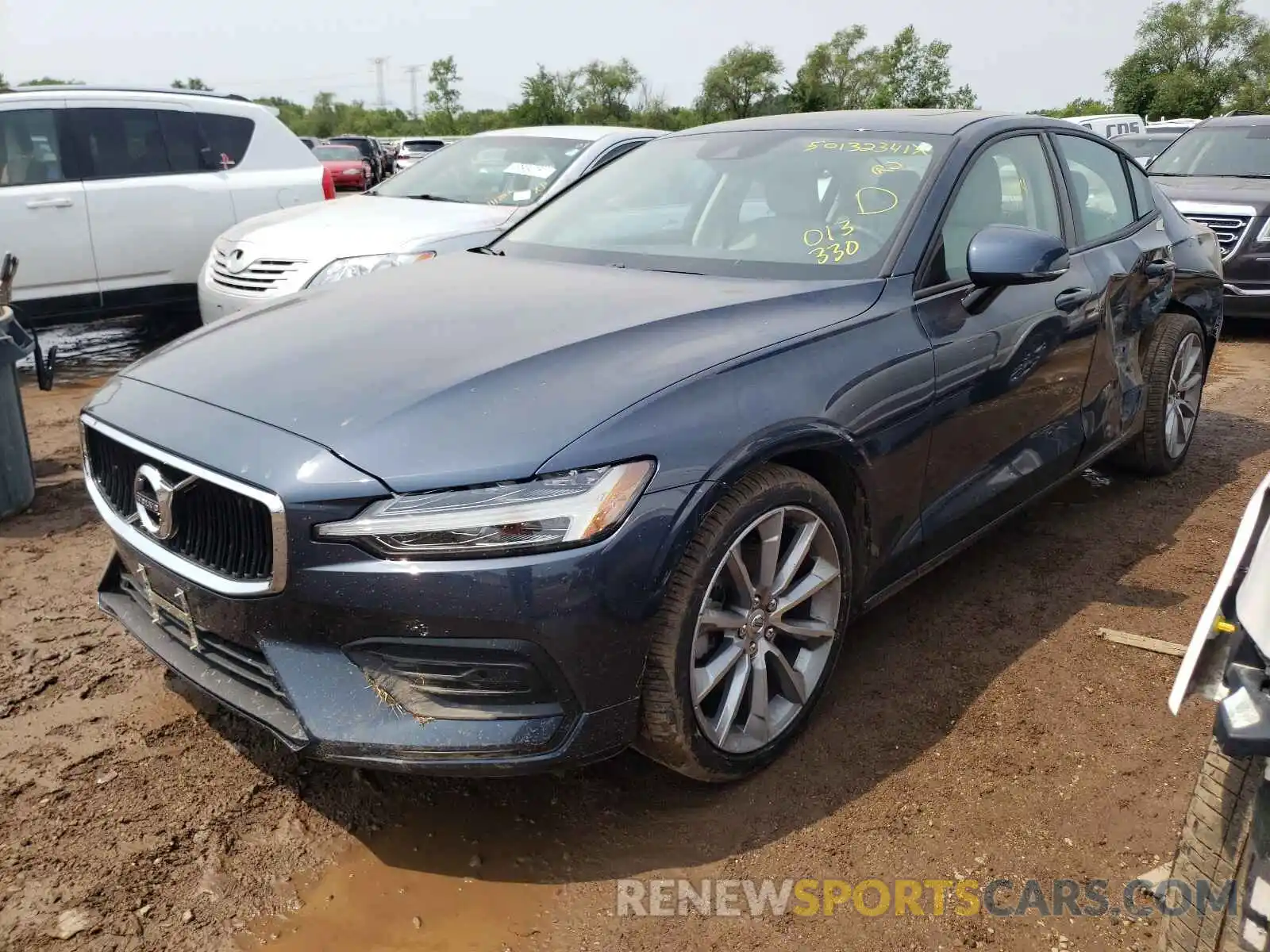 2 Photograph of a damaged car 7JR102FK1KG013330 VOLVO S60 2019