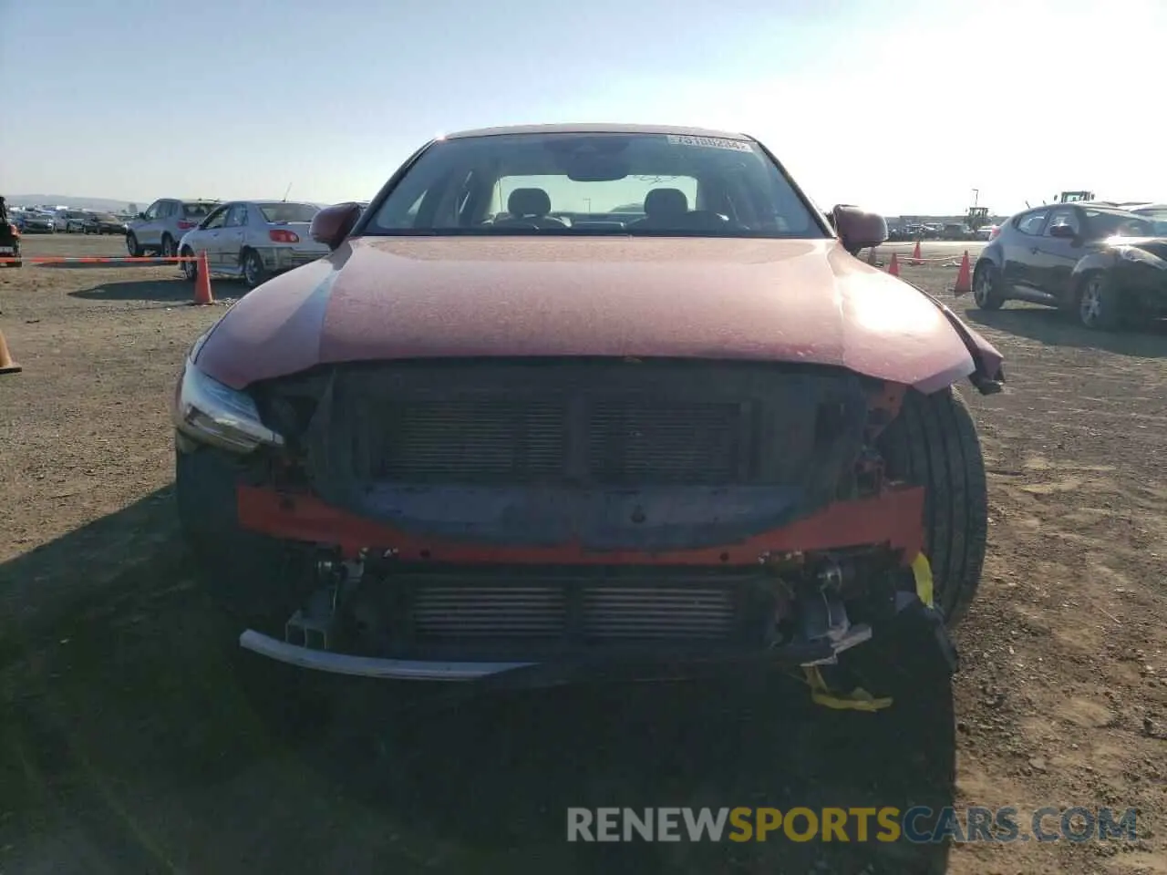 5 Photograph of a damaged car 7JR102FK2KG003857 VOLVO S60 2019