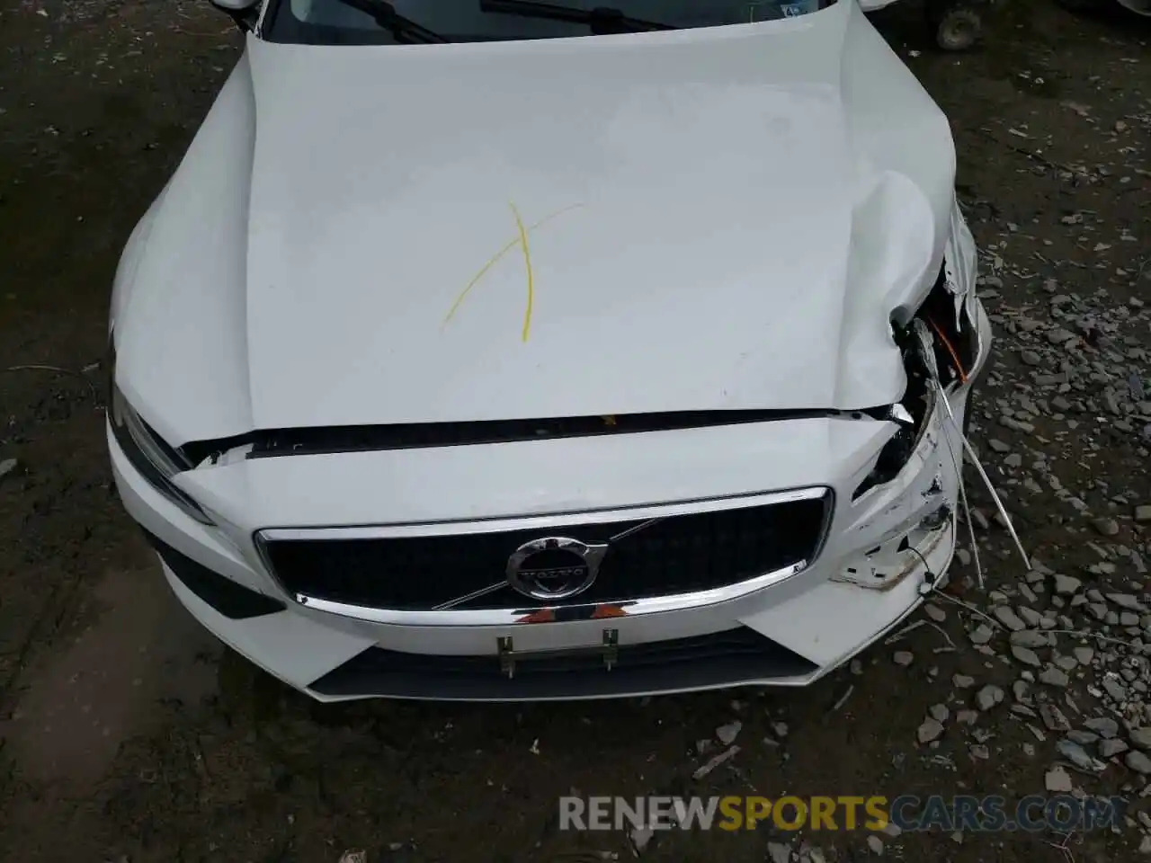 7 Photograph of a damaged car 7JR102FK2KG011358 VOLVO S60 2019