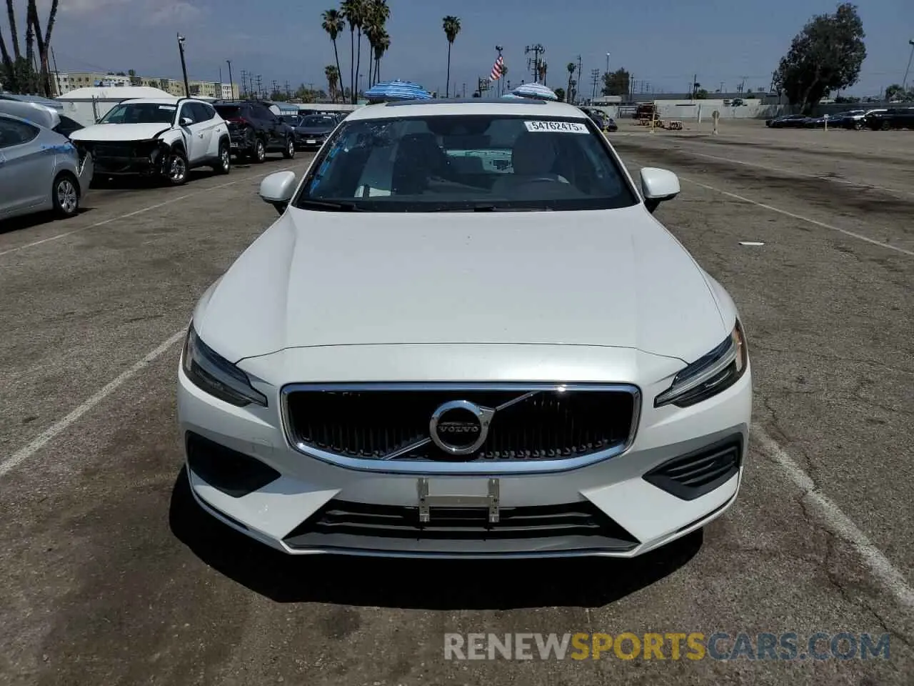 5 Photograph of a damaged car 7JR102FK2KG015698 VOLVO S60 2019