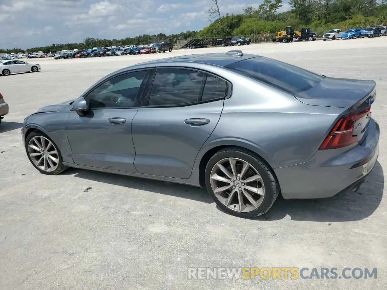2 Photograph of a damaged car 7JR102FK3KG002832 VOLVO S60 2019