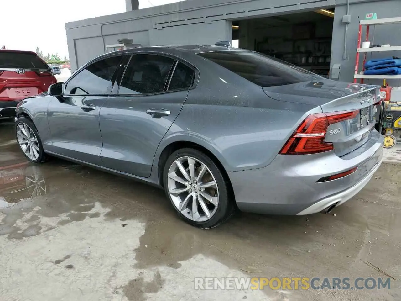 2 Photograph of a damaged car 7JR102FK3KG003852 VOLVO S60 2019