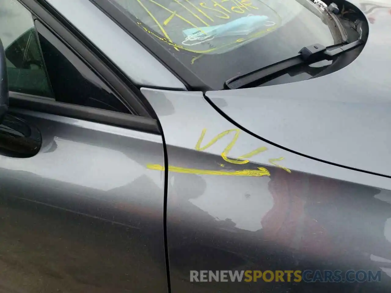 9 Photograph of a damaged car 7JR102FK4KG002001 VOLVO S60 2019