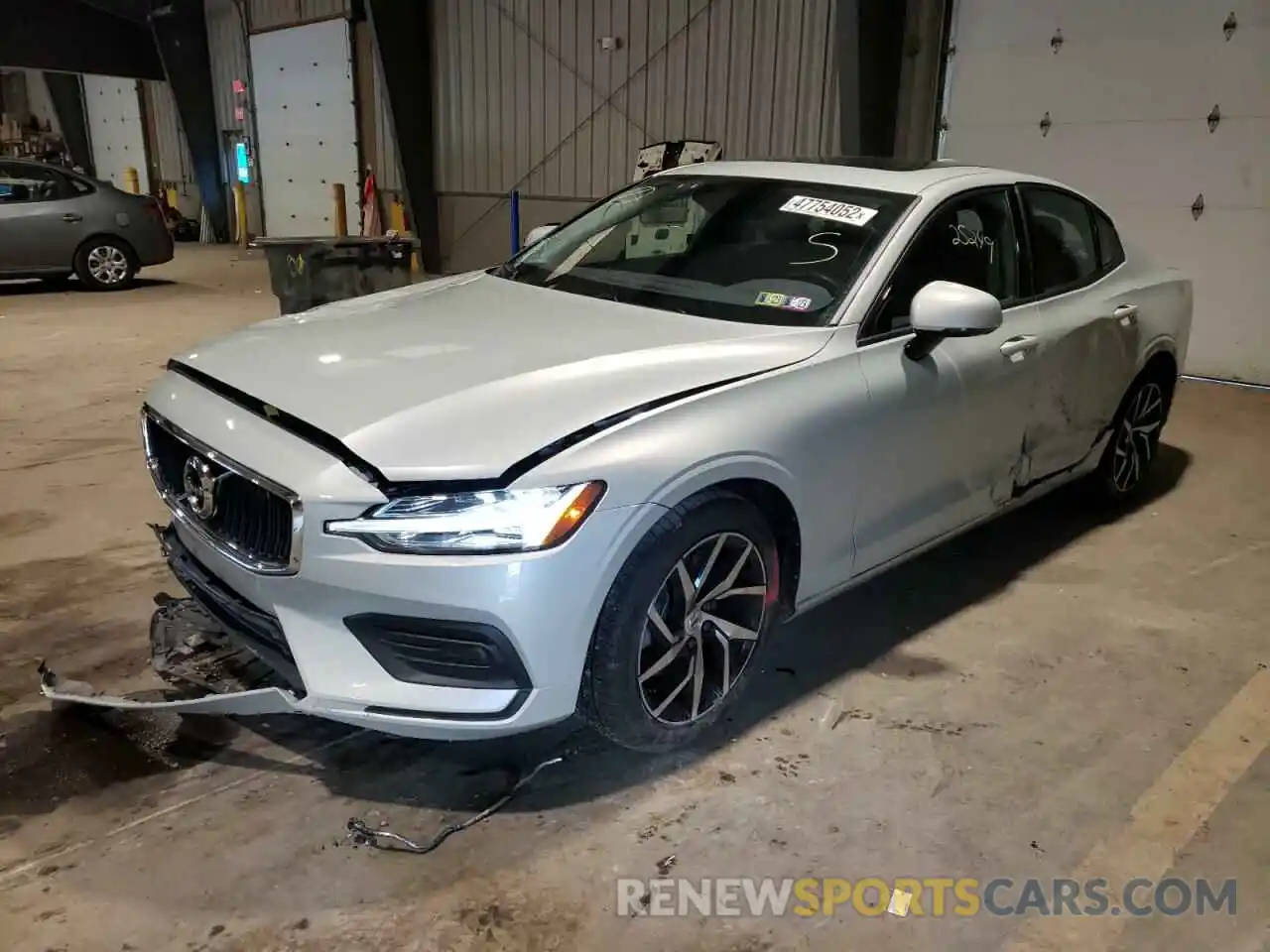 2 Photograph of a damaged car 7JR102FK4KG014424 VOLVO S60 2019