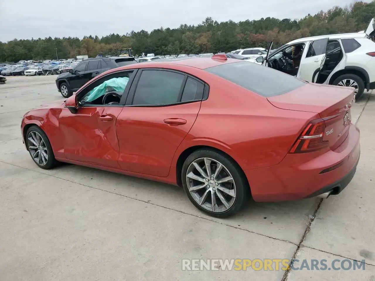 2 Photograph of a damaged car 7JR102FK5KG005814 VOLVO S60 2019