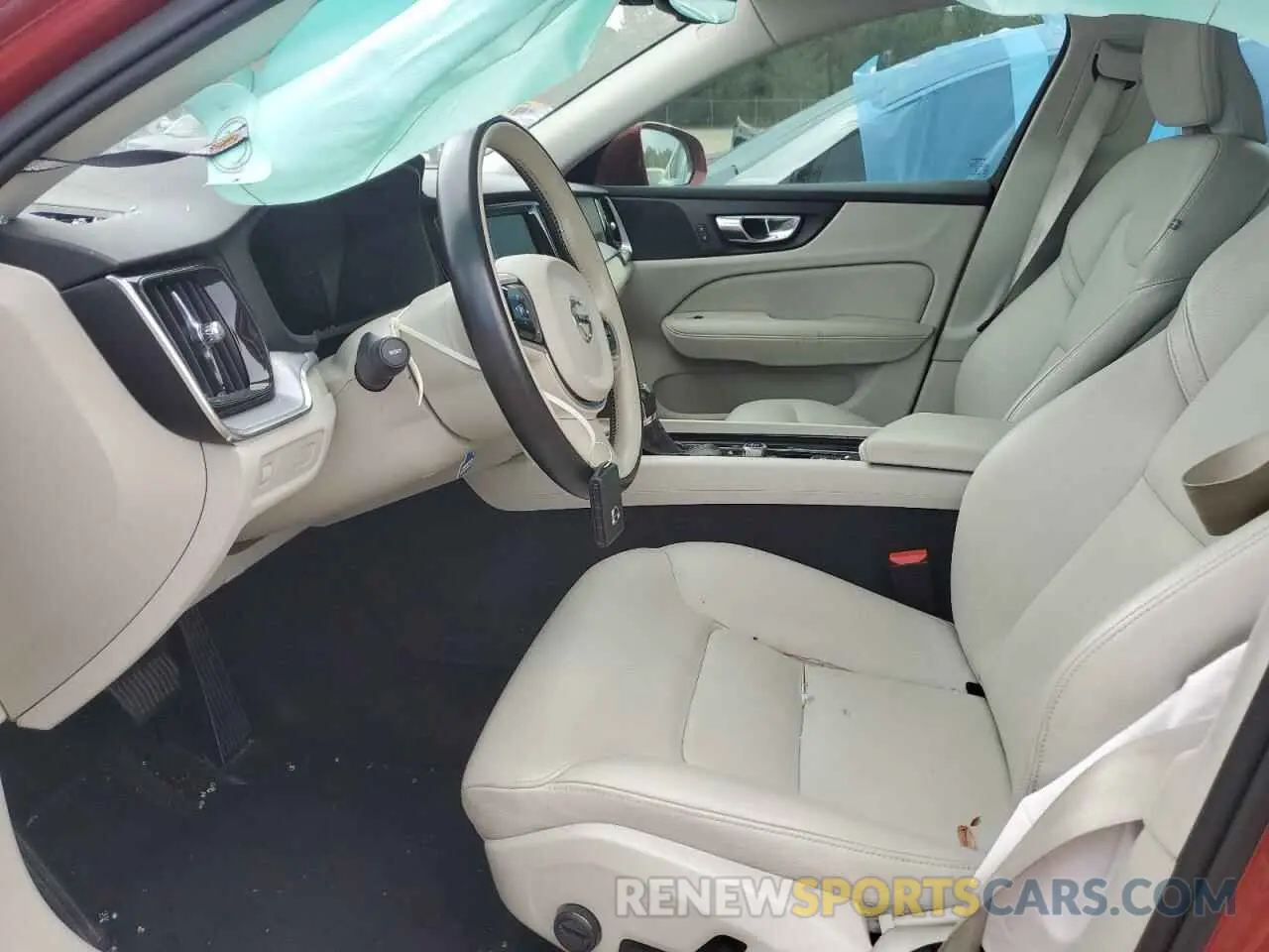 7 Photograph of a damaged car 7JR102FK5KG005814 VOLVO S60 2019