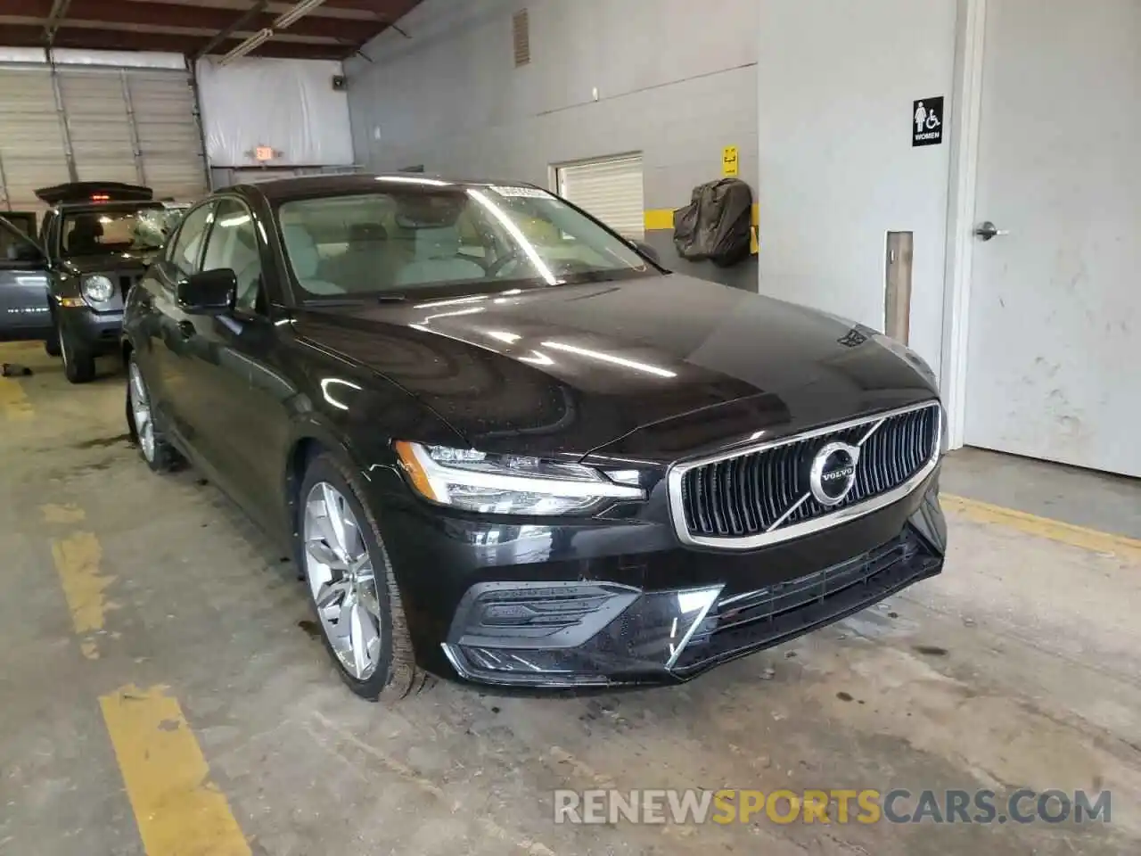 1 Photograph of a damaged car 7JR102FK8KG014667 VOLVO S60 2019