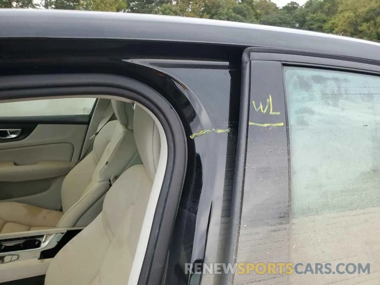 12 Photograph of a damaged car 7JR102FK9KG002916 VOLVO S60 2019