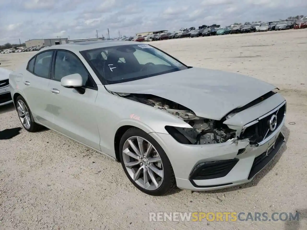 1 Photograph of a damaged car 7JR102FKXKG001029 VOLVO S60 2019