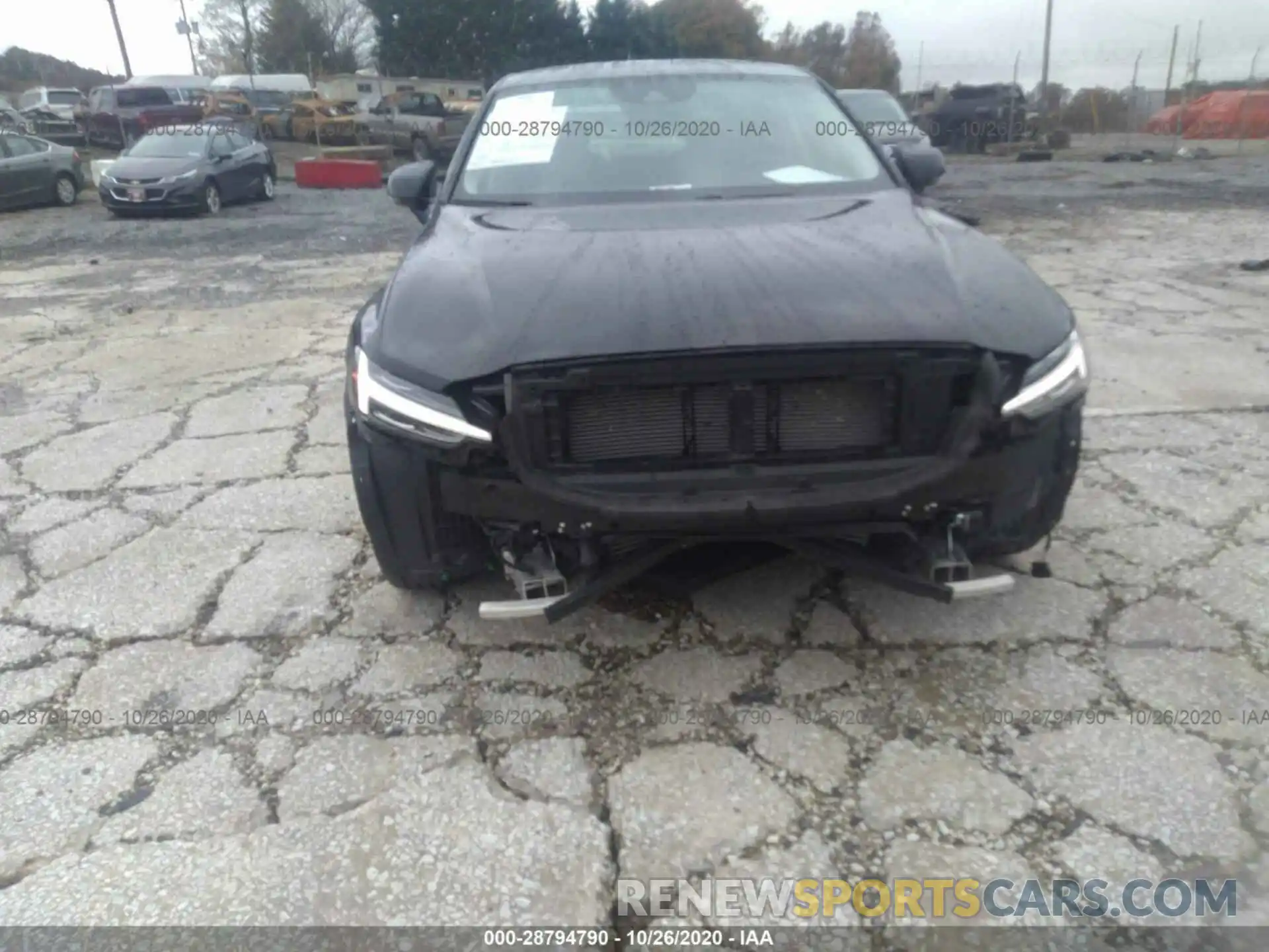 6 Photograph of a damaged car 7JR102FL4KG006090 VOLVO S60 2019