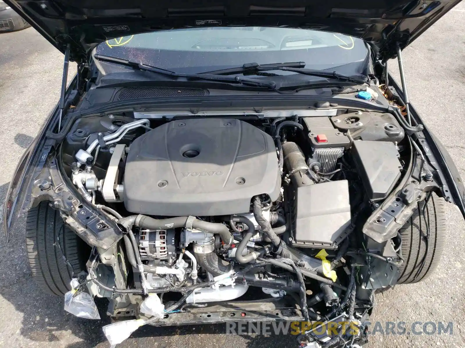 7 Photograph of a damaged car 7JR102FM1KG013264 VOLVO S60 2019