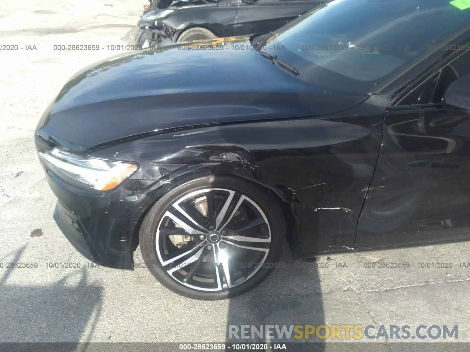 6 Photograph of a damaged car 7JR102FM7KG001345 VOLVO S60 2019