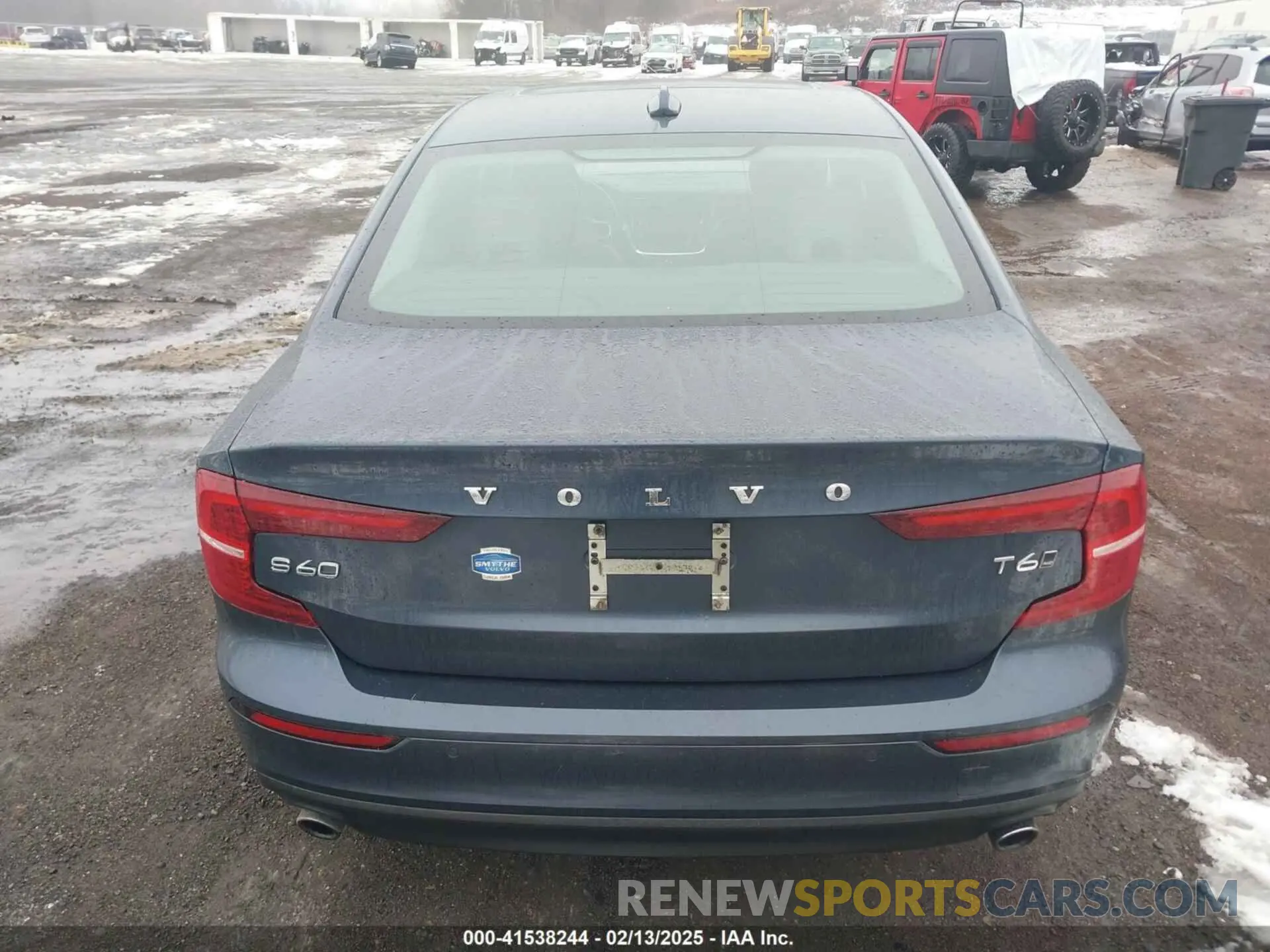 16 Photograph of a damaged car 7JRA22TK1KG014749 VOLVO S60 2019