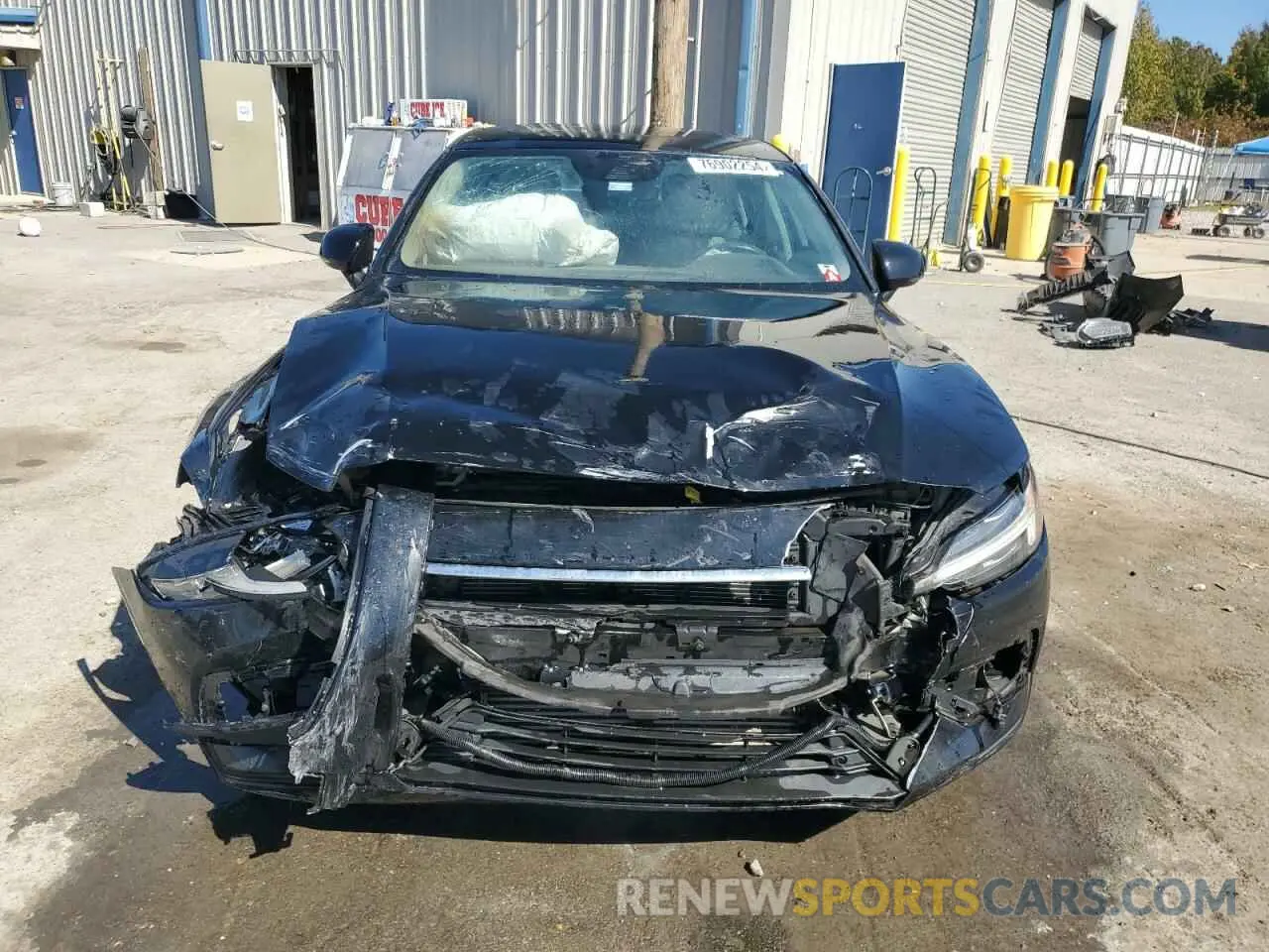 5 Photograph of a damaged car 7JRA22TK2KG013111 VOLVO S60 2019