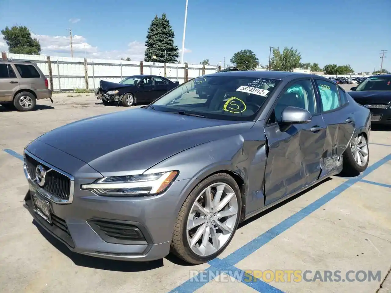 2 Photograph of a damaged car 7JRA22TK3KG002473 VOLVO S60 2019