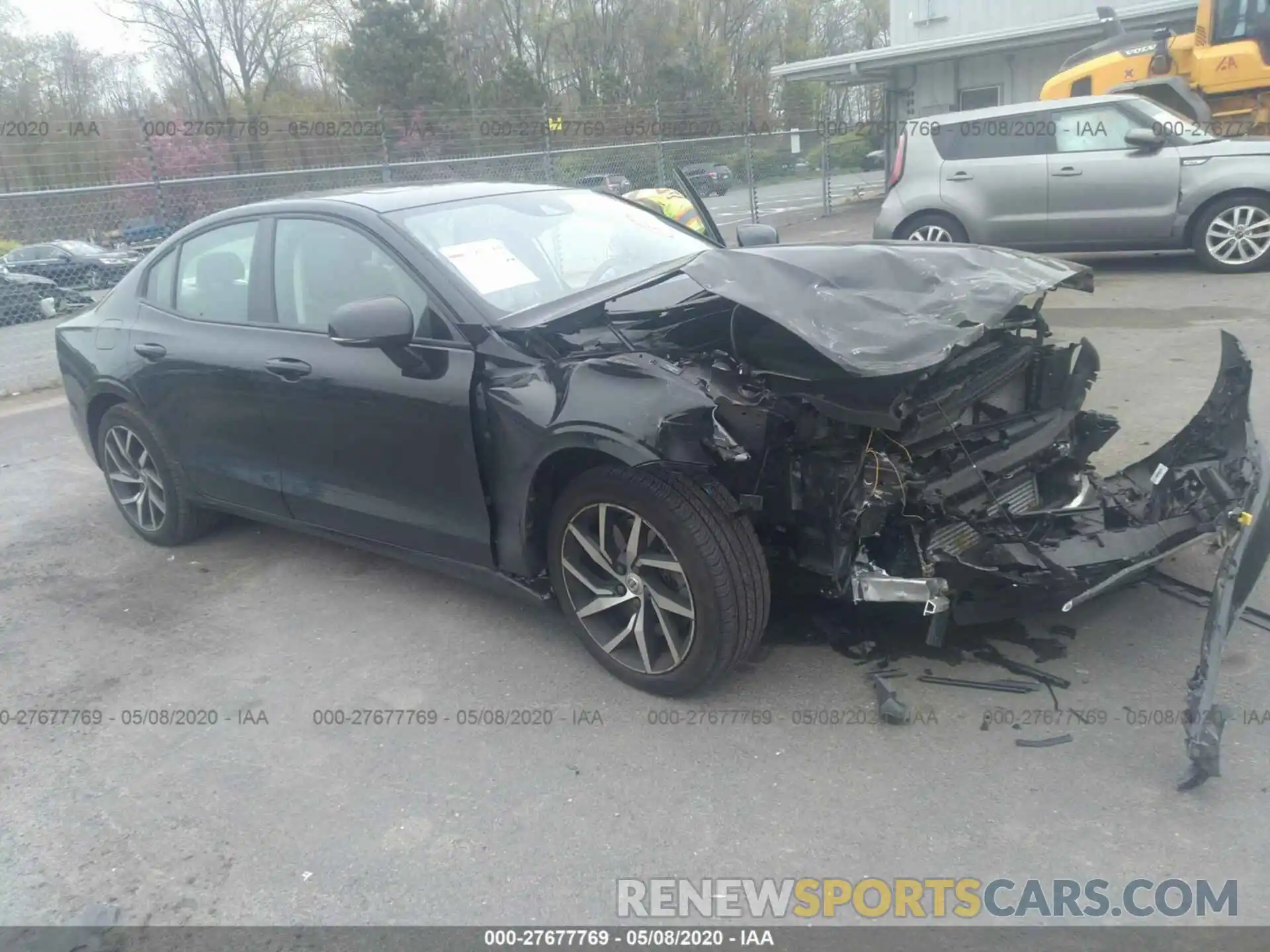 1 Photograph of a damaged car 7JRA22TK3KG009018 VOLVO S60 2019