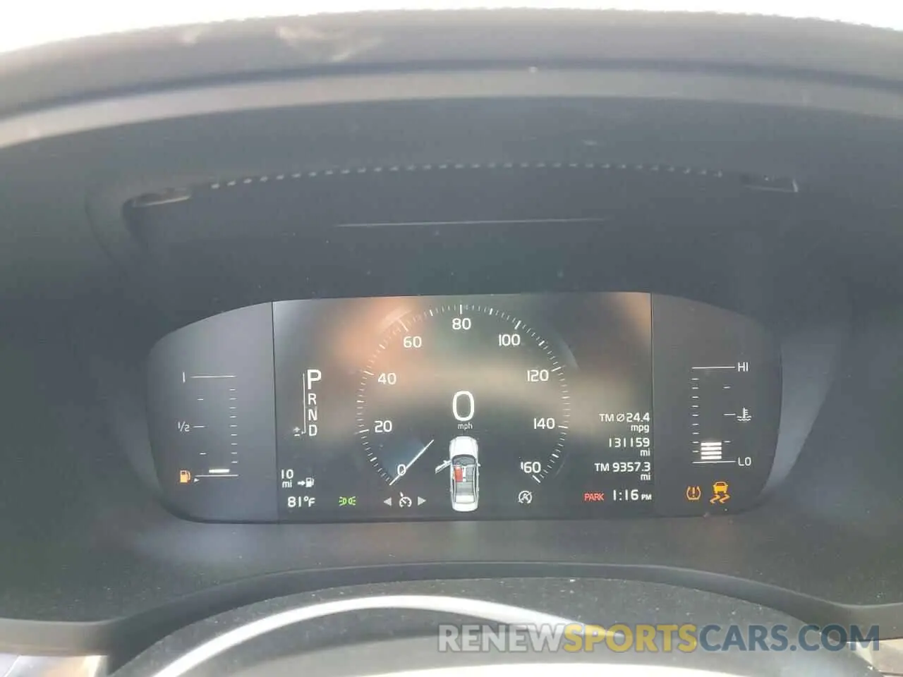 9 Photograph of a damaged car 7JRA22TK6KG002919 VOLVO S60 2019