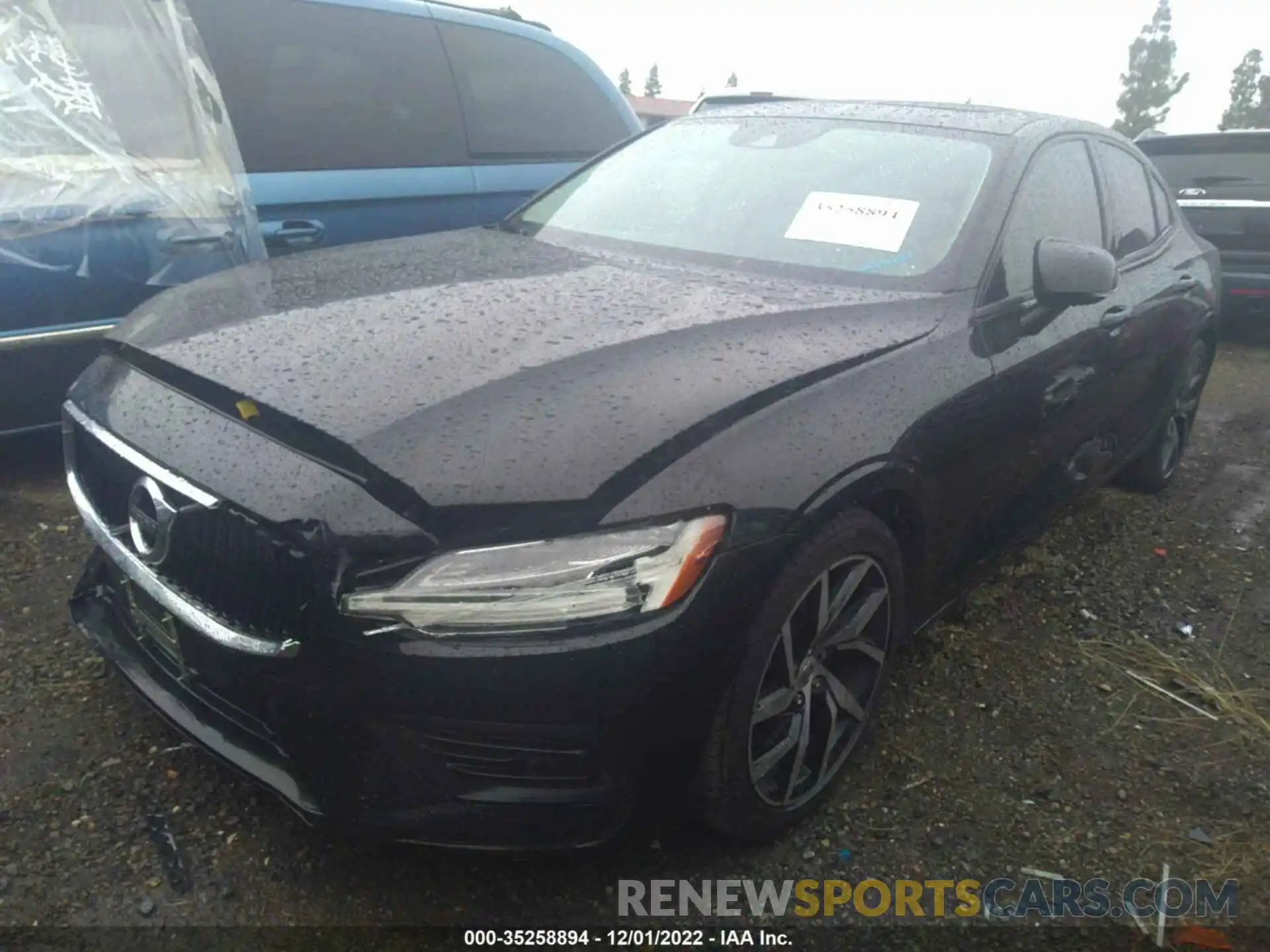 2 Photograph of a damaged car 7JRA22TK6KG004685 VOLVO S60 2019