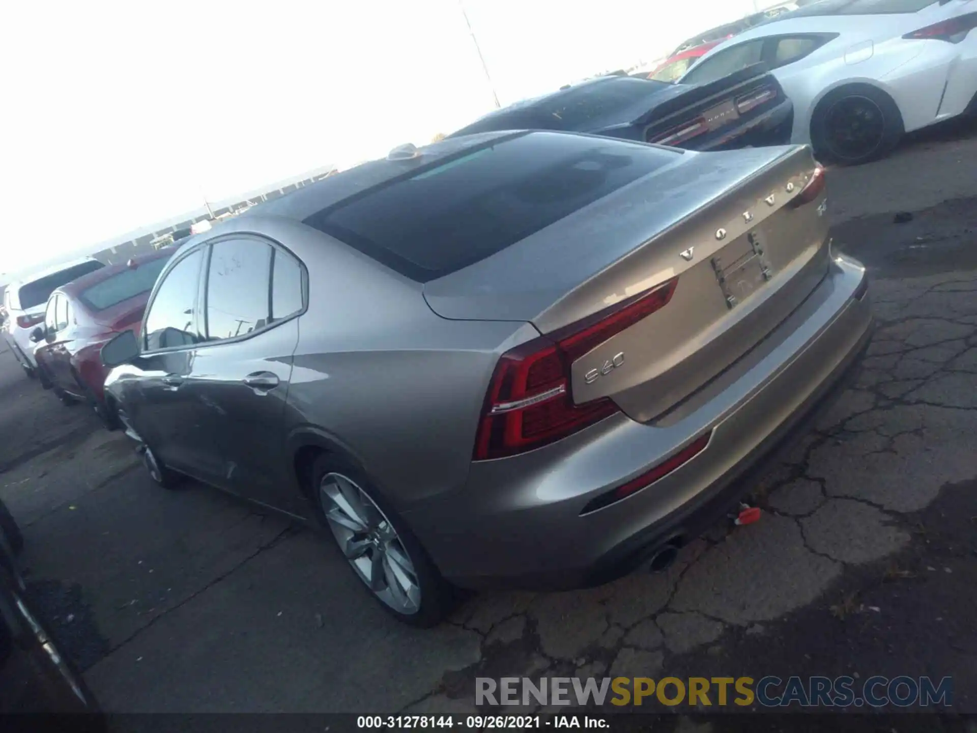 3 Photograph of a damaged car 7JRA22TK6KG008980 VOLVO S60 2019