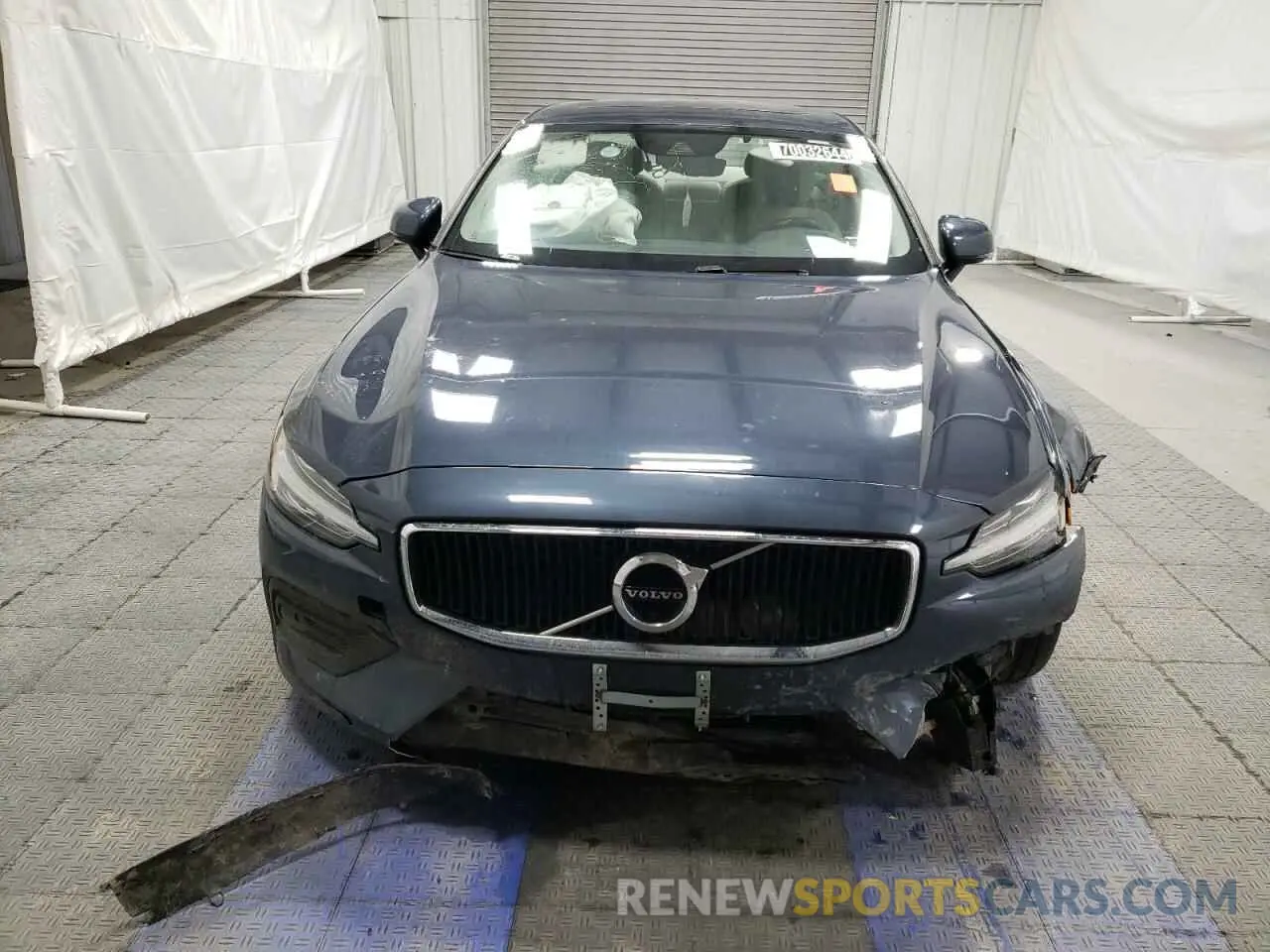 5 Photograph of a damaged car 7JRA22TK6KG015668 VOLVO S60 2019