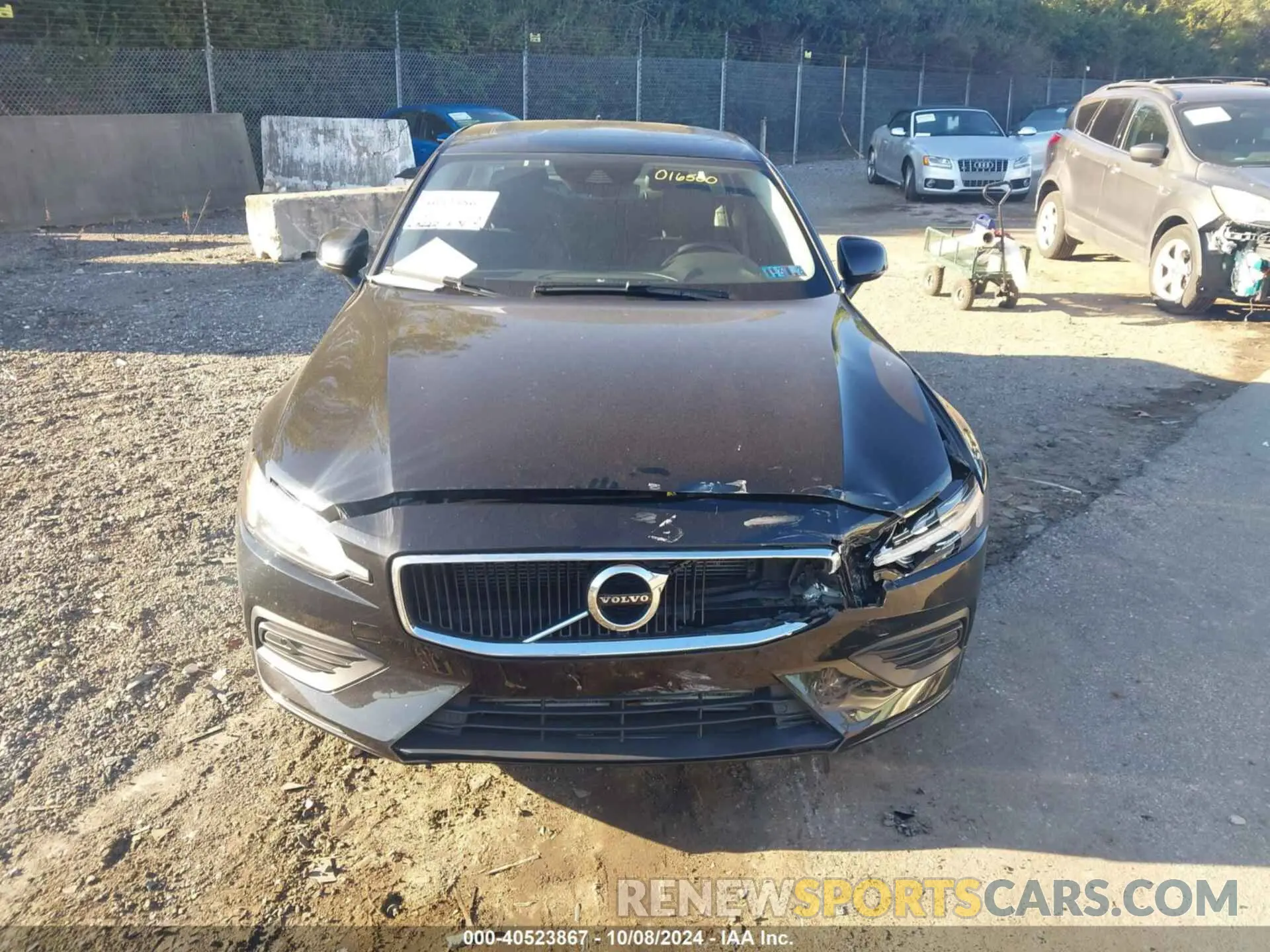 12 Photograph of a damaged car 7JRA22TK6KG016500 VOLVO S60 2019