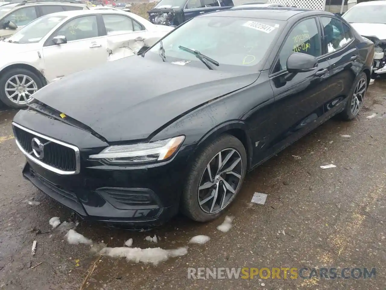 2 Photograph of a damaged car 7JRA22TK7KG007434 VOLVO S60 2019