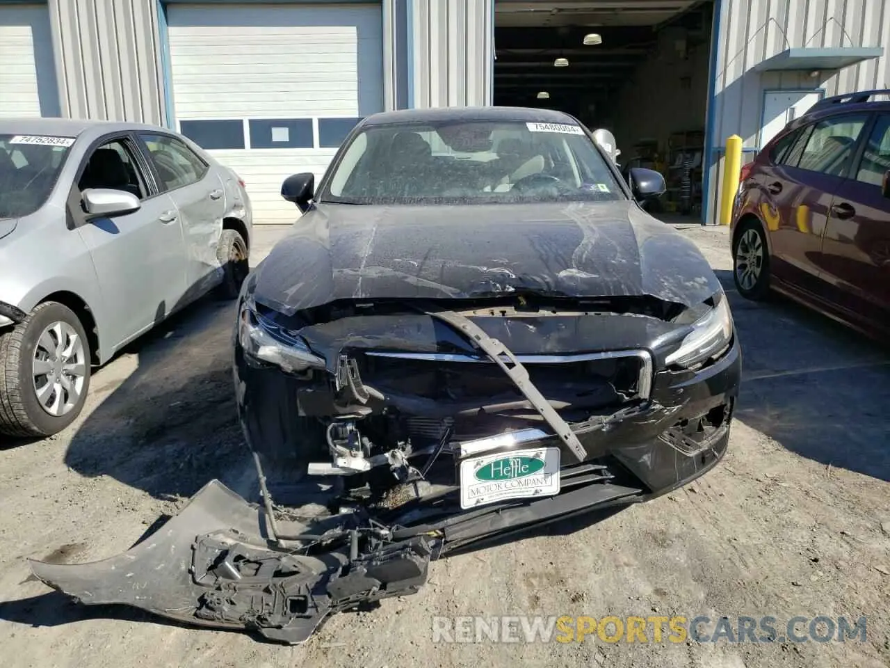 5 Photograph of a damaged car 7JRA22TK7KG013959 VOLVO S60 2019