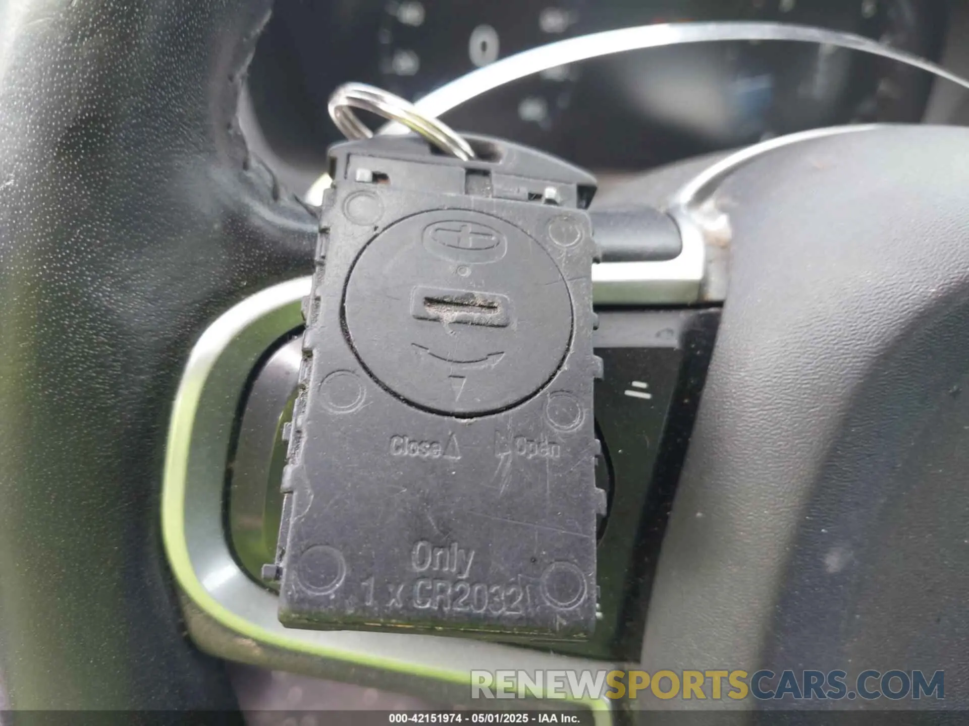 11 Photograph of a damaged car 7JRA22TK7KG017283 VOLVO S60 2019