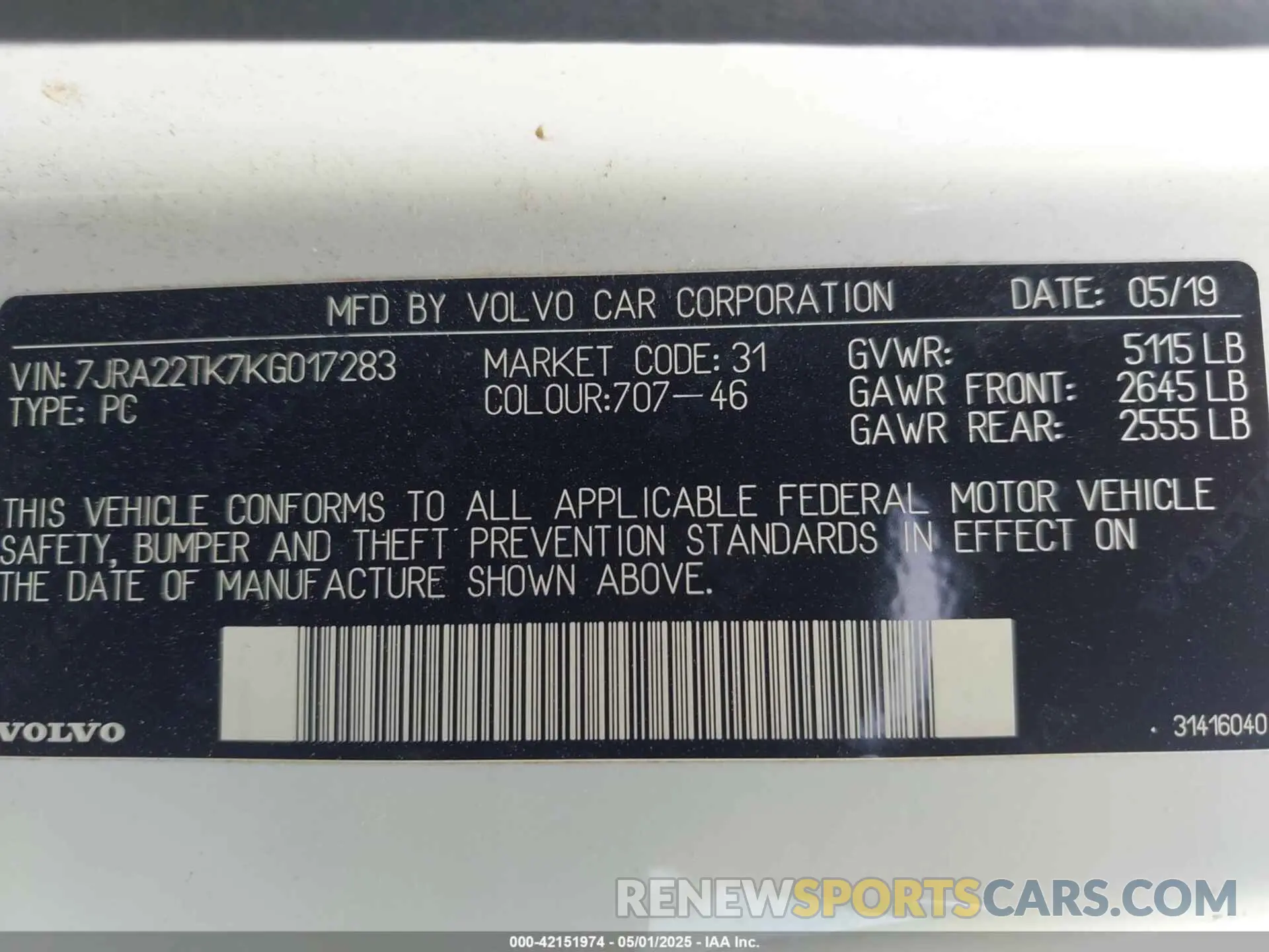 9 Photograph of a damaged car 7JRA22TK7KG017283 VOLVO S60 2019