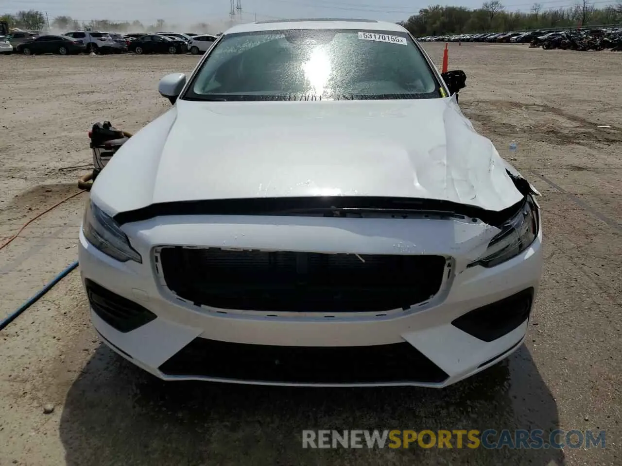 5 Photograph of a damaged car 7JRA22TK8KG013372 VOLVO S60 2019