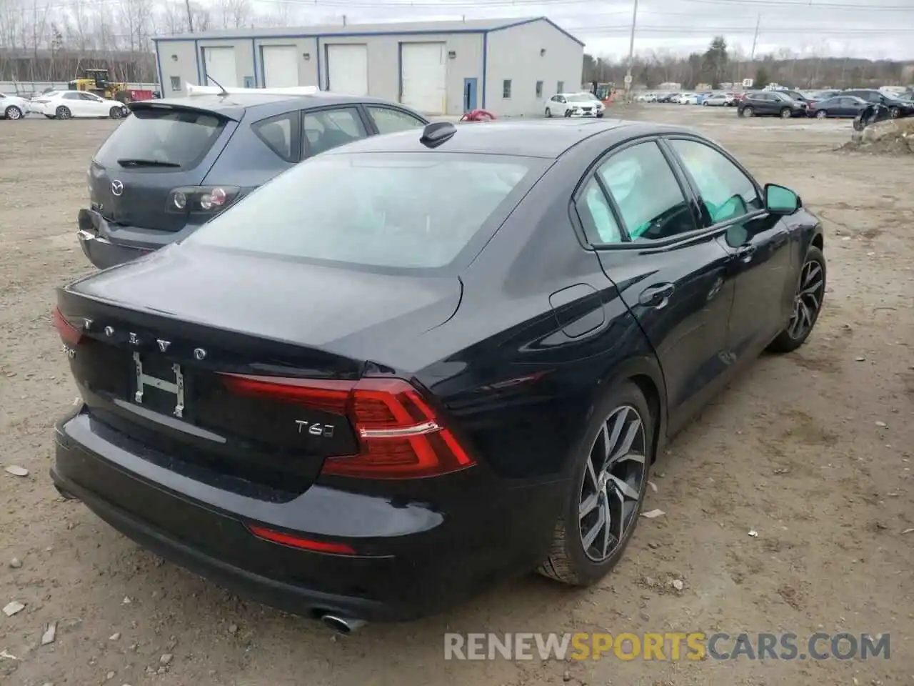 4 Photograph of a damaged car 7JRA22TK8KG014151 VOLVO S60 2019