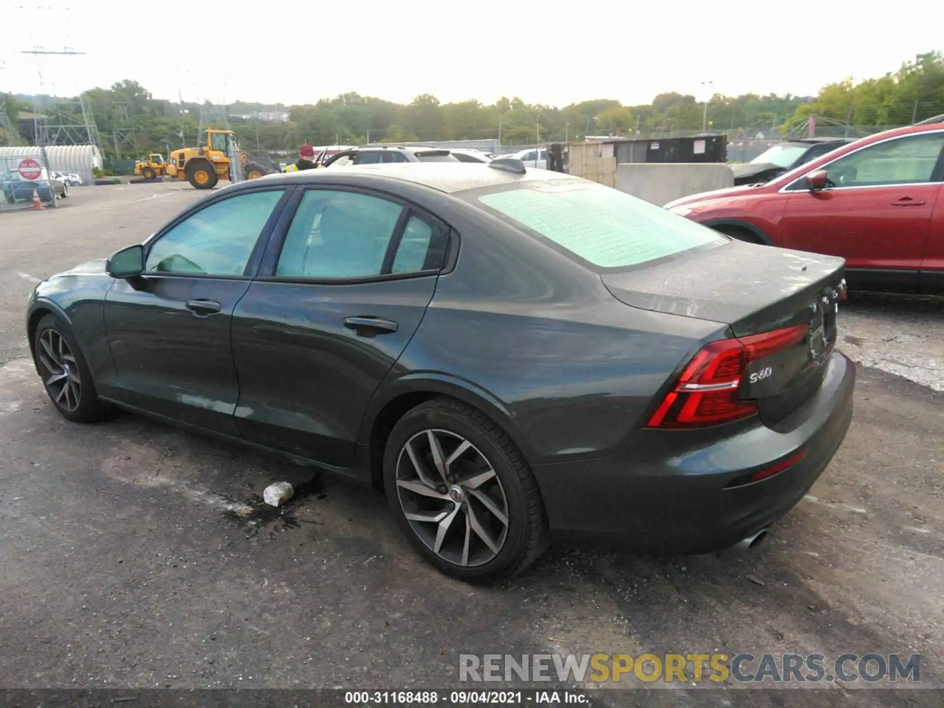 3 Photograph of a damaged car 7JRA22TK8KG015932 VOLVO S60 2019