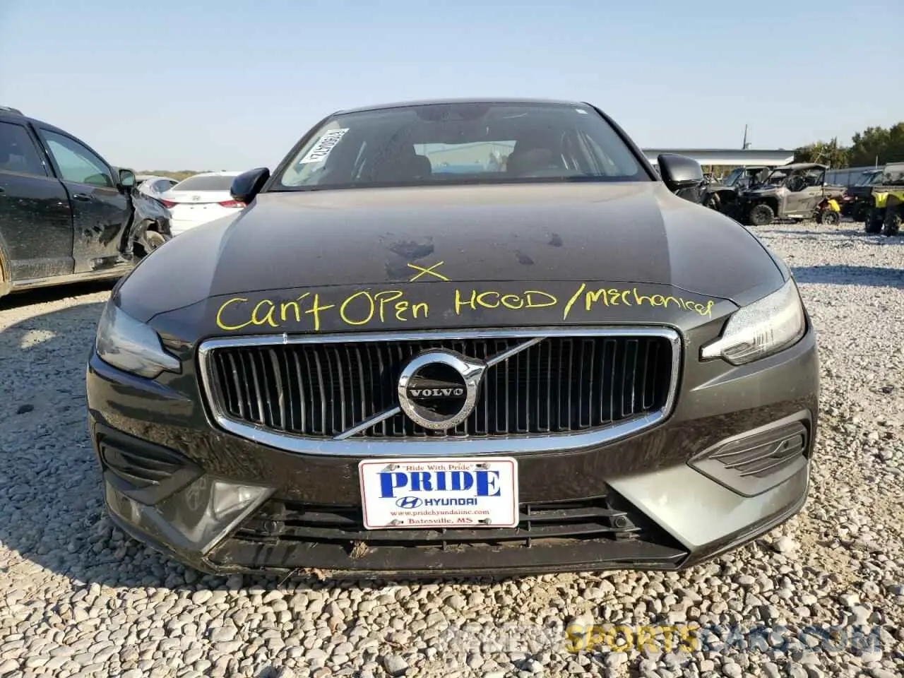 7 Photograph of a damaged car 7JRA22TK9KG008911 VOLVO S60 2019