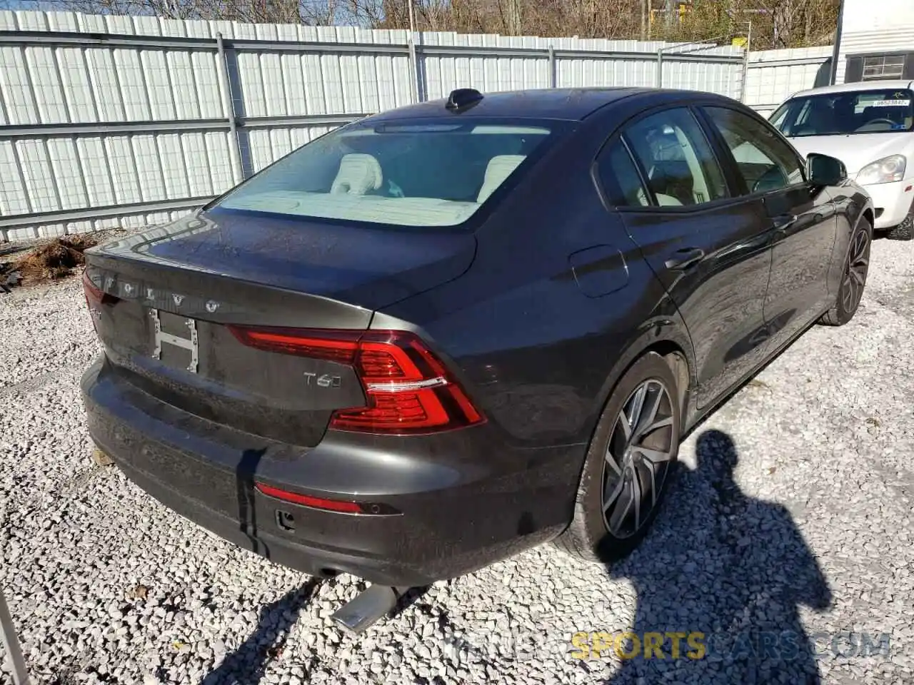 4 Photograph of a damaged car 7JRA22TK9KG015292 VOLVO S60 2019