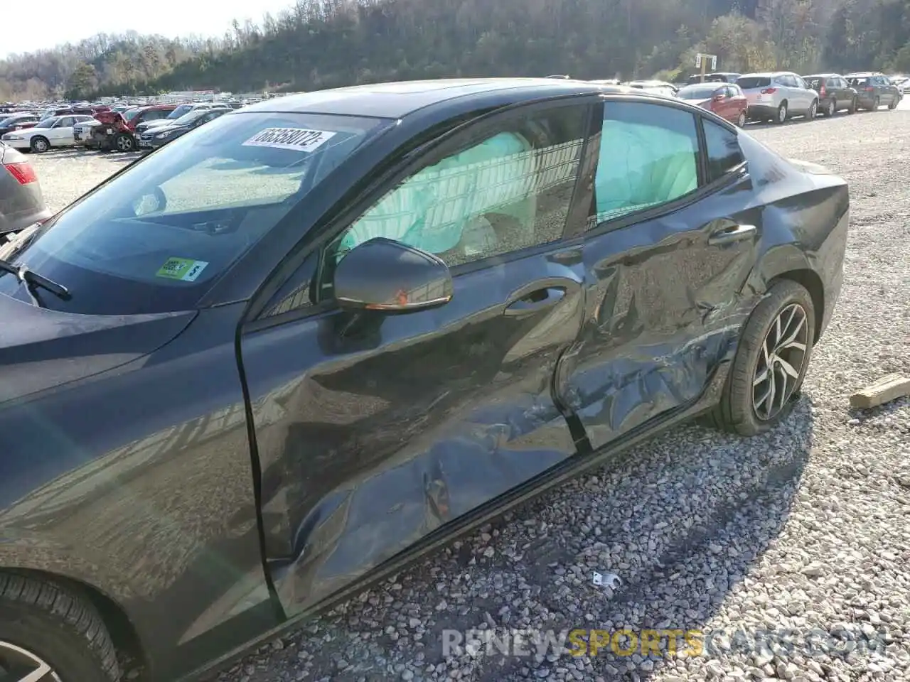 9 Photograph of a damaged car 7JRA22TK9KG015292 VOLVO S60 2019