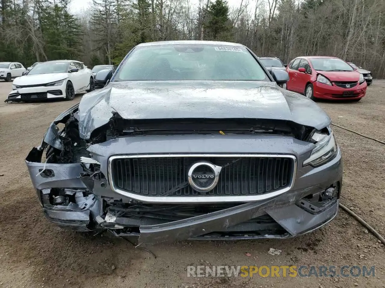 5 Photograph of a damaged car 7JRA22TKXKG000543 VOLVO S60 2019