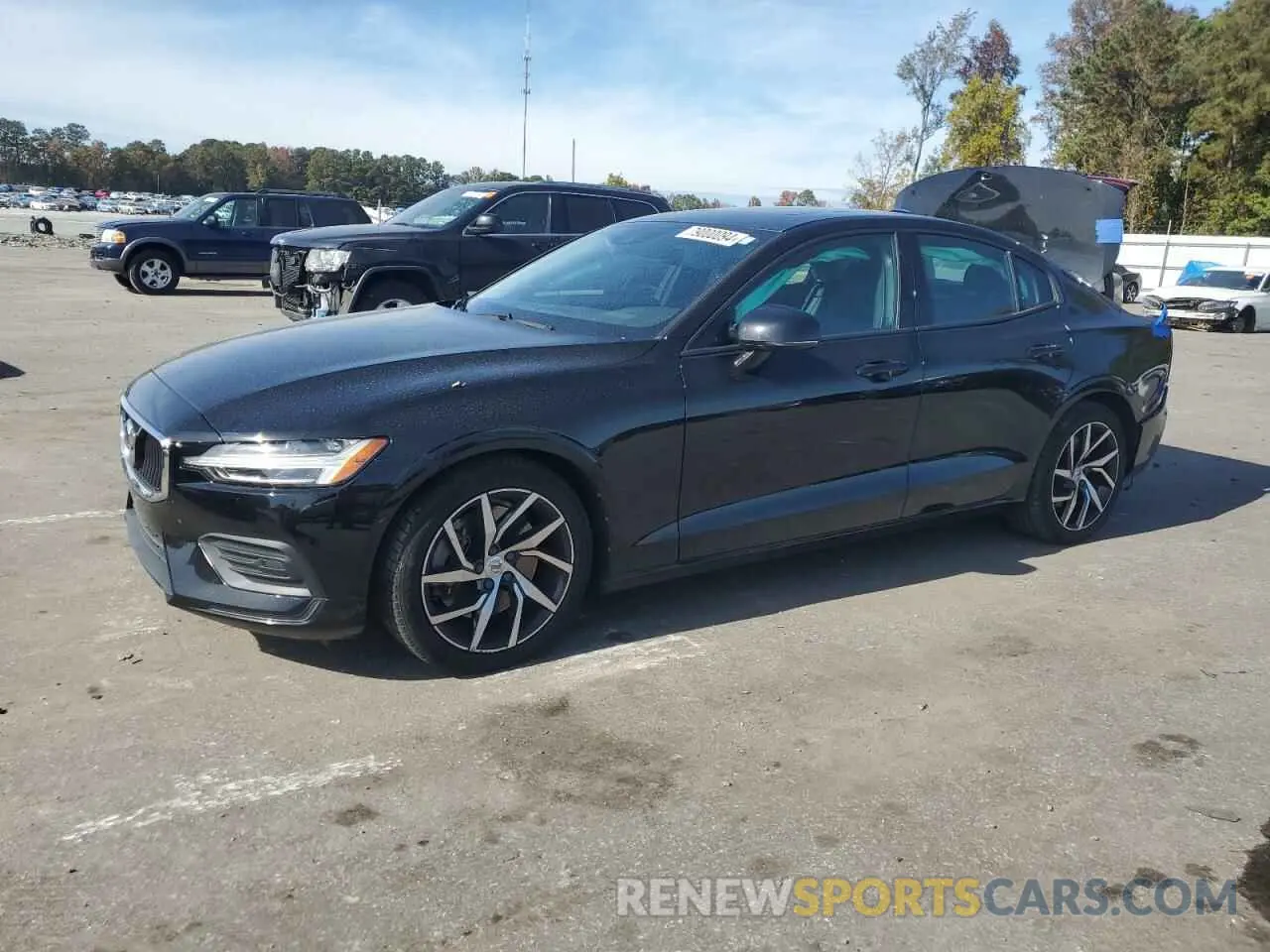 1 Photograph of a damaged car 7JRA22TKXKG002714 VOLVO S60 2019