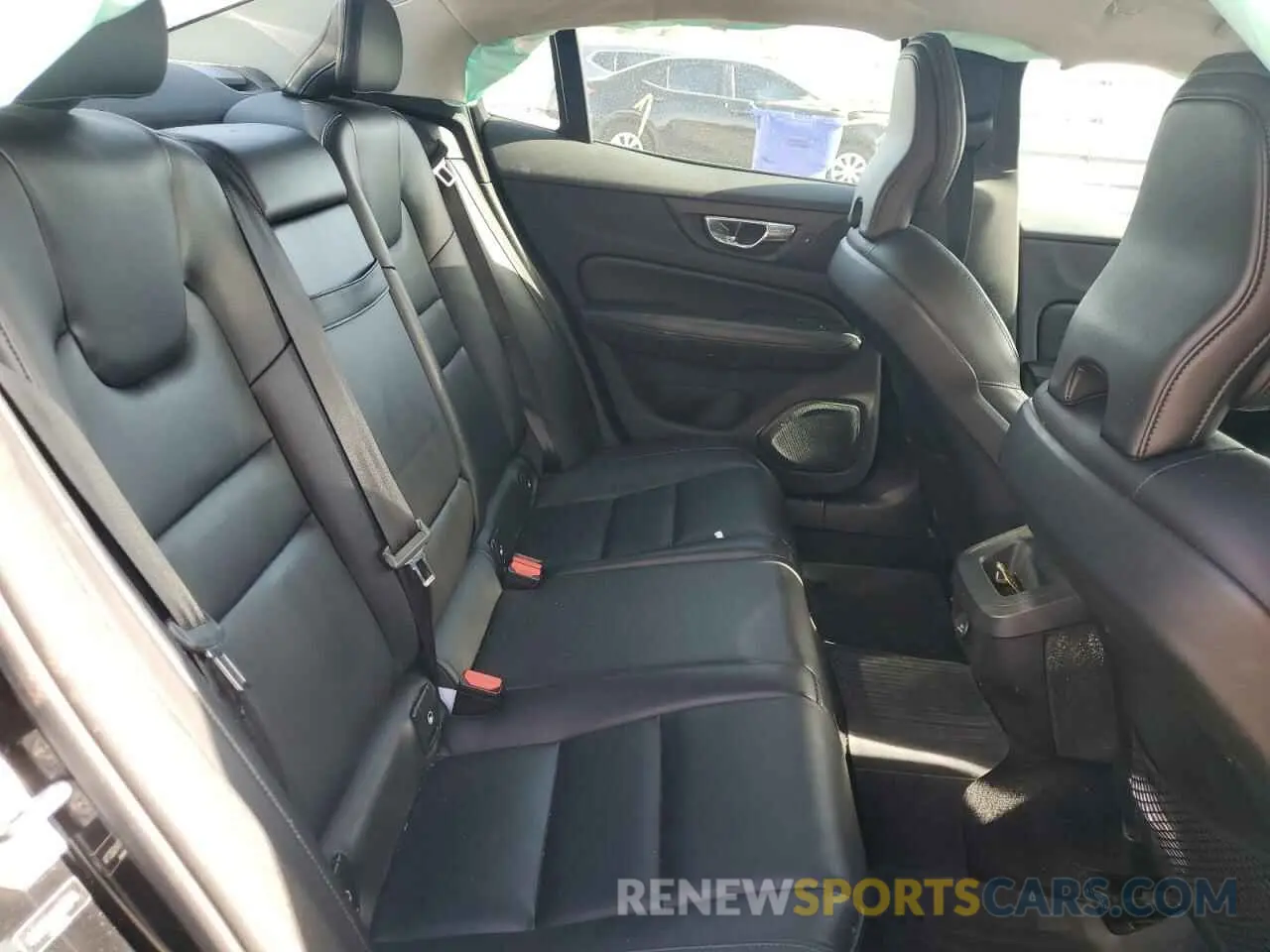 11 Photograph of a damaged car 7JRA22TKXKG002714 VOLVO S60 2019