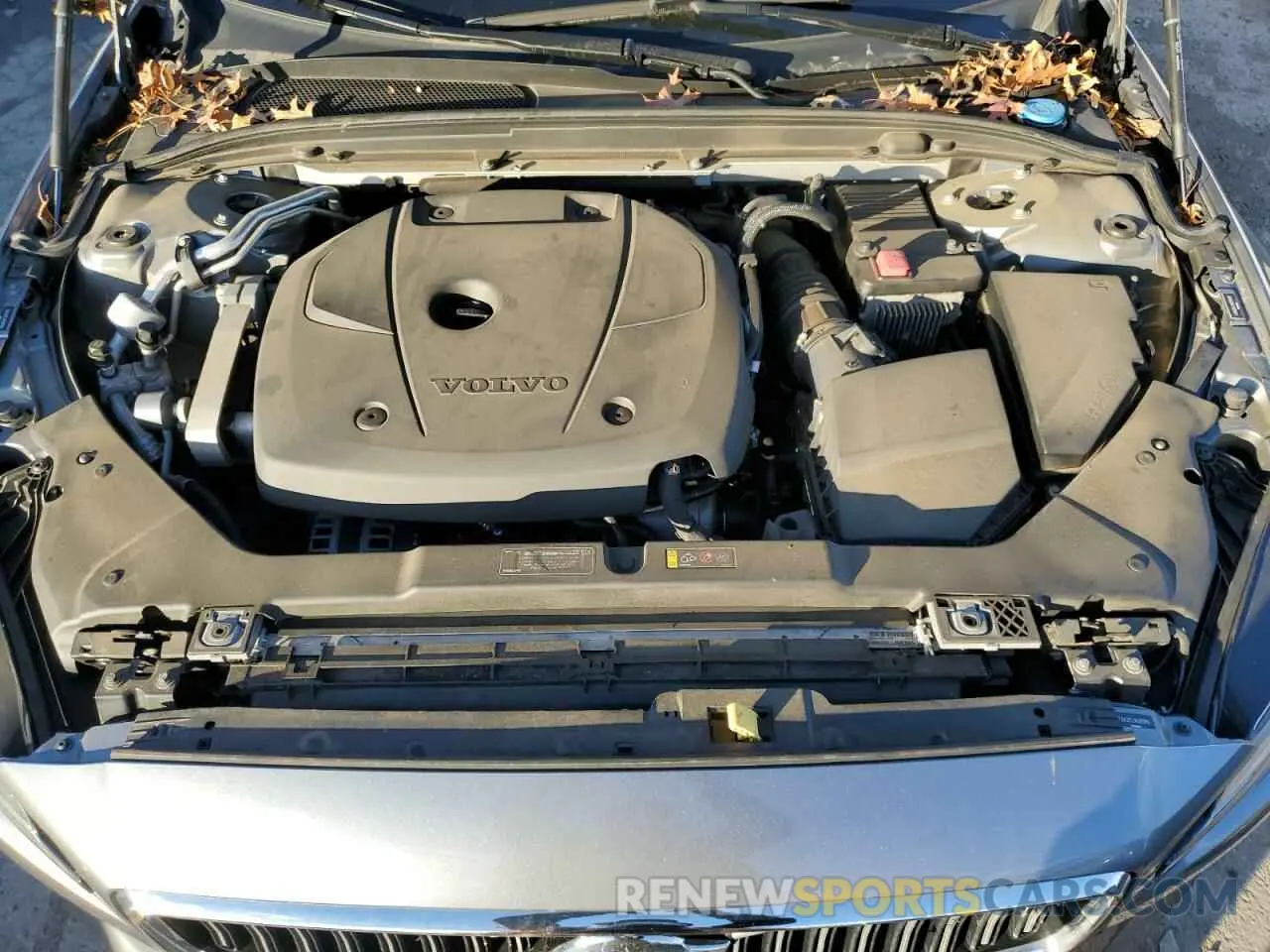 11 Photograph of a damaged car 7JRA22TL0KG001810 VOLVO S60 2019