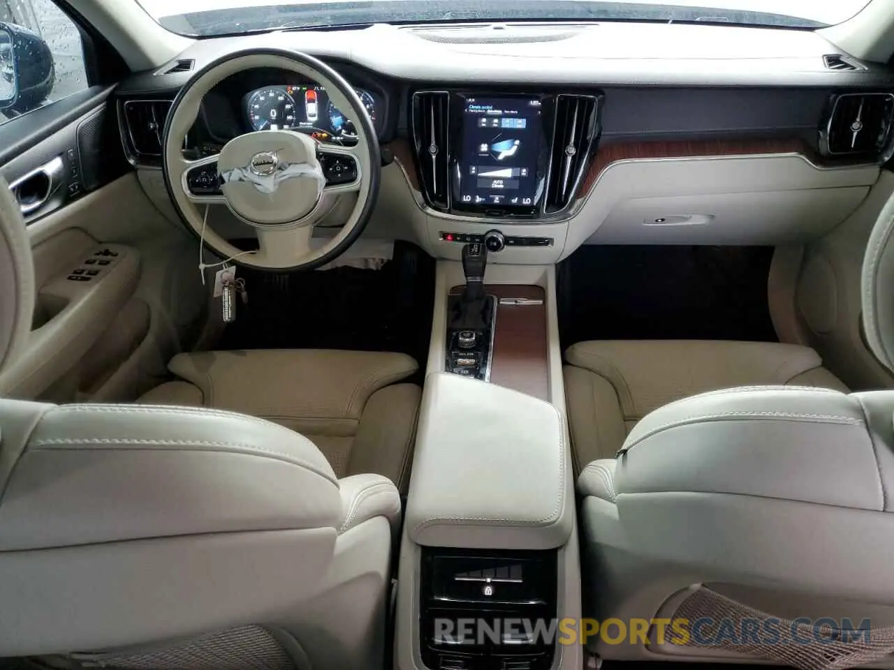 8 Photograph of a damaged car 7JRA22TL3KG003888 VOLVO S60 2019