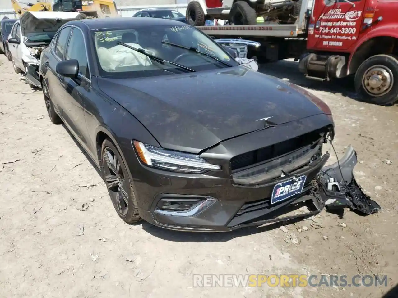 1 Photograph of a damaged car 7JRA22TL3KG016656 VOLVO S60 2019