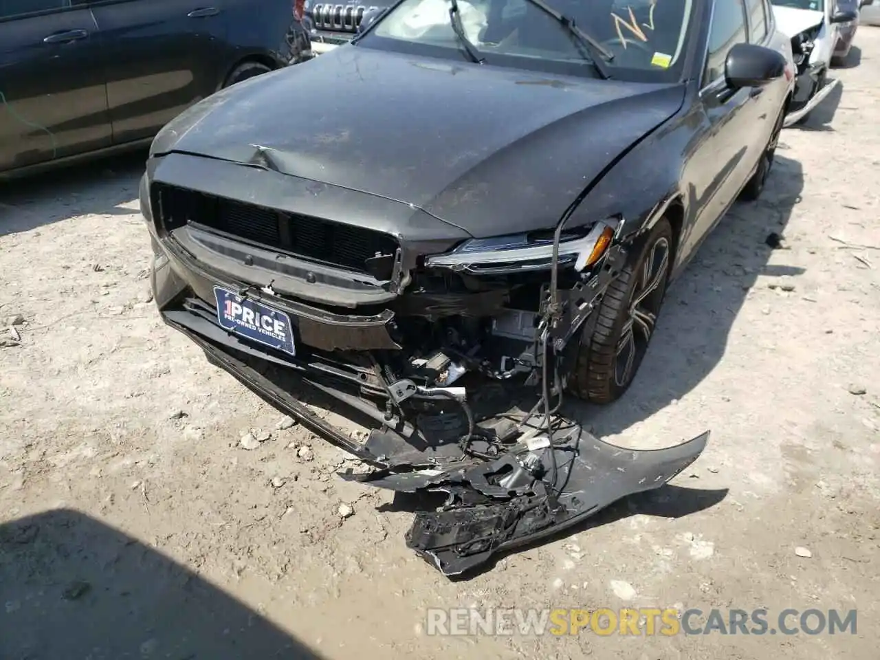 9 Photograph of a damaged car 7JRA22TL3KG016656 VOLVO S60 2019