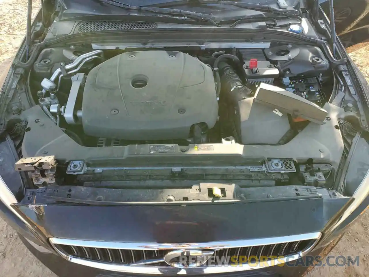 11 Photograph of a damaged car 7JRA22TL4KG002670 VOLVO S60 2019