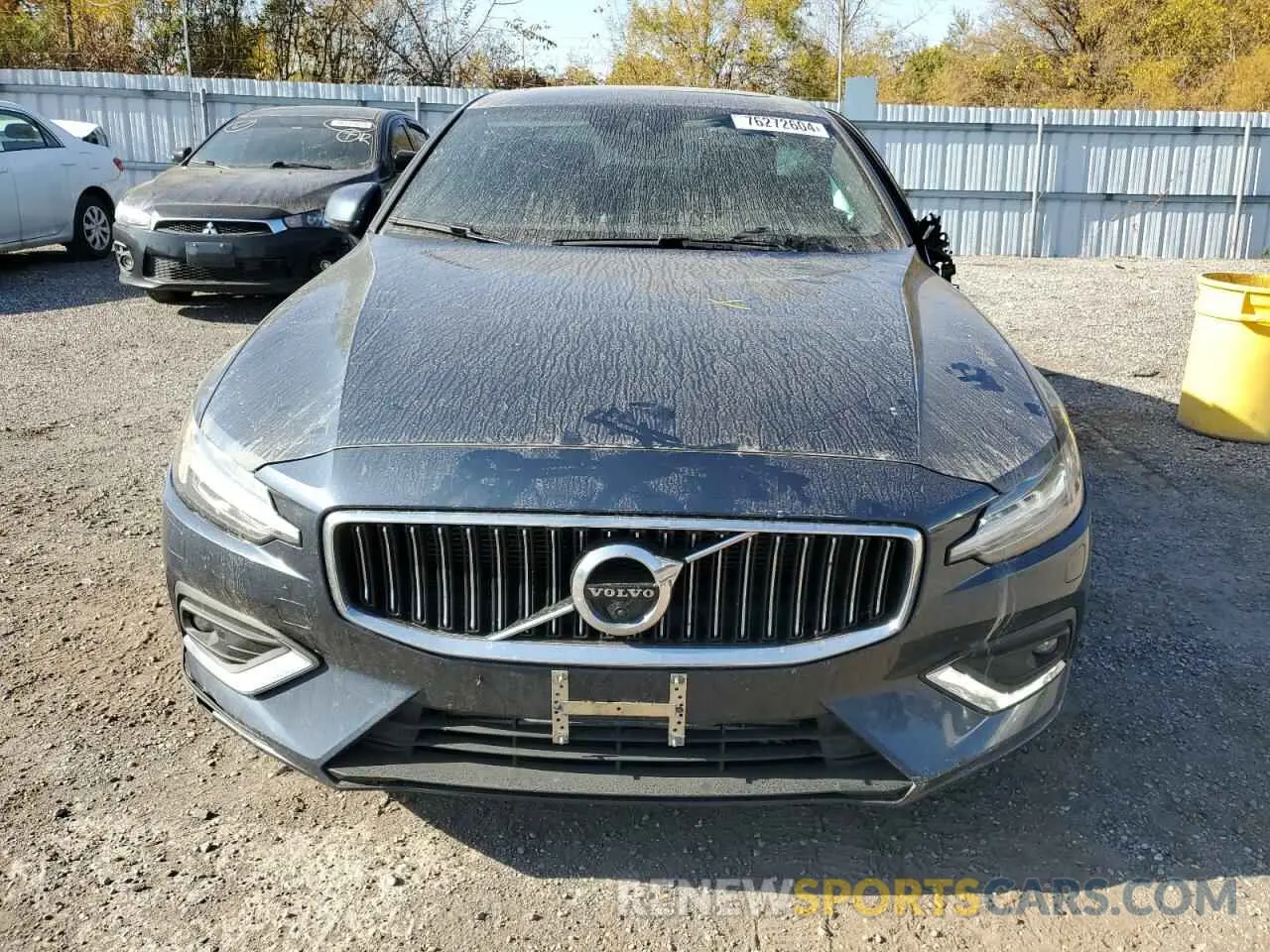 5 Photograph of a damaged car 7JRA22TL4KG004497 VOLVO S60 2019