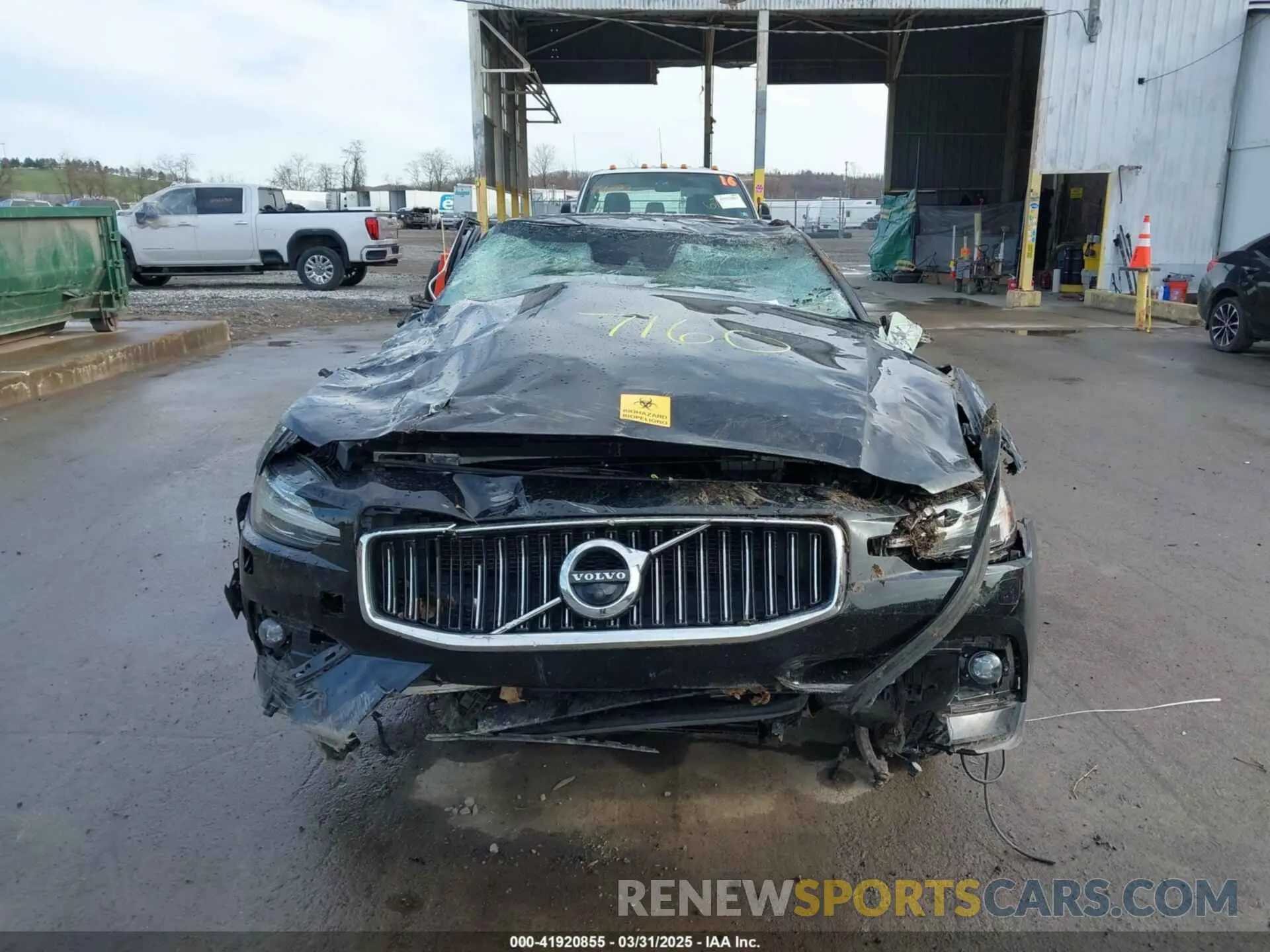 6 Photograph of a damaged car 7JRA22TL6KG007160 VOLVO S60 2019