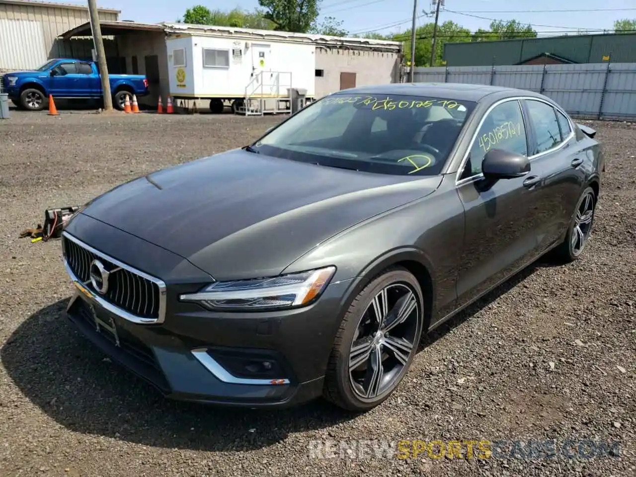 2 Photograph of a damaged car 7JRA22TL9KG007167 VOLVO S60 2019