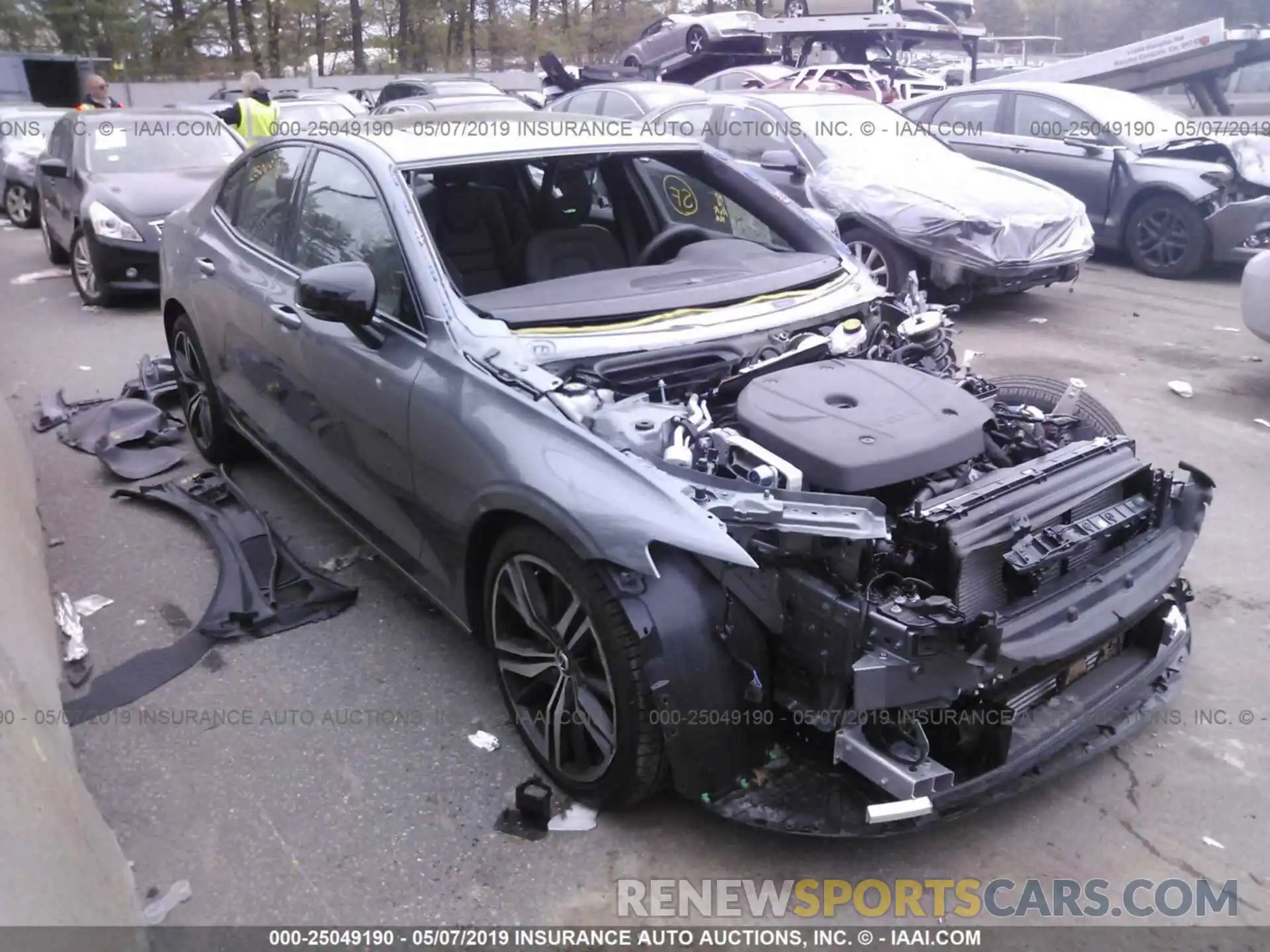 1 Photograph of a damaged car 7JRA22TM0KG004778 VOLVO S60 2019