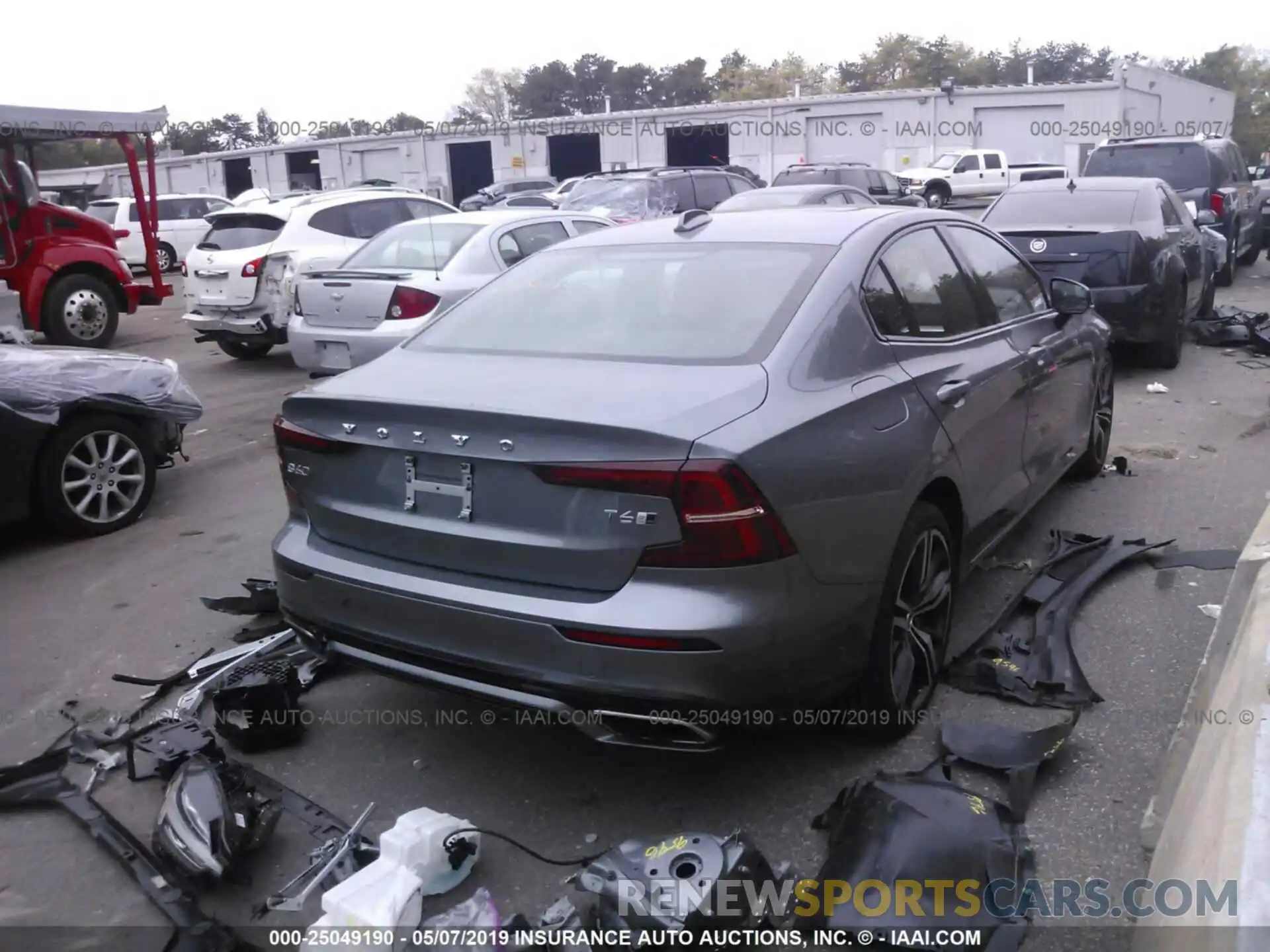 4 Photograph of a damaged car 7JRA22TM0KG004778 VOLVO S60 2019